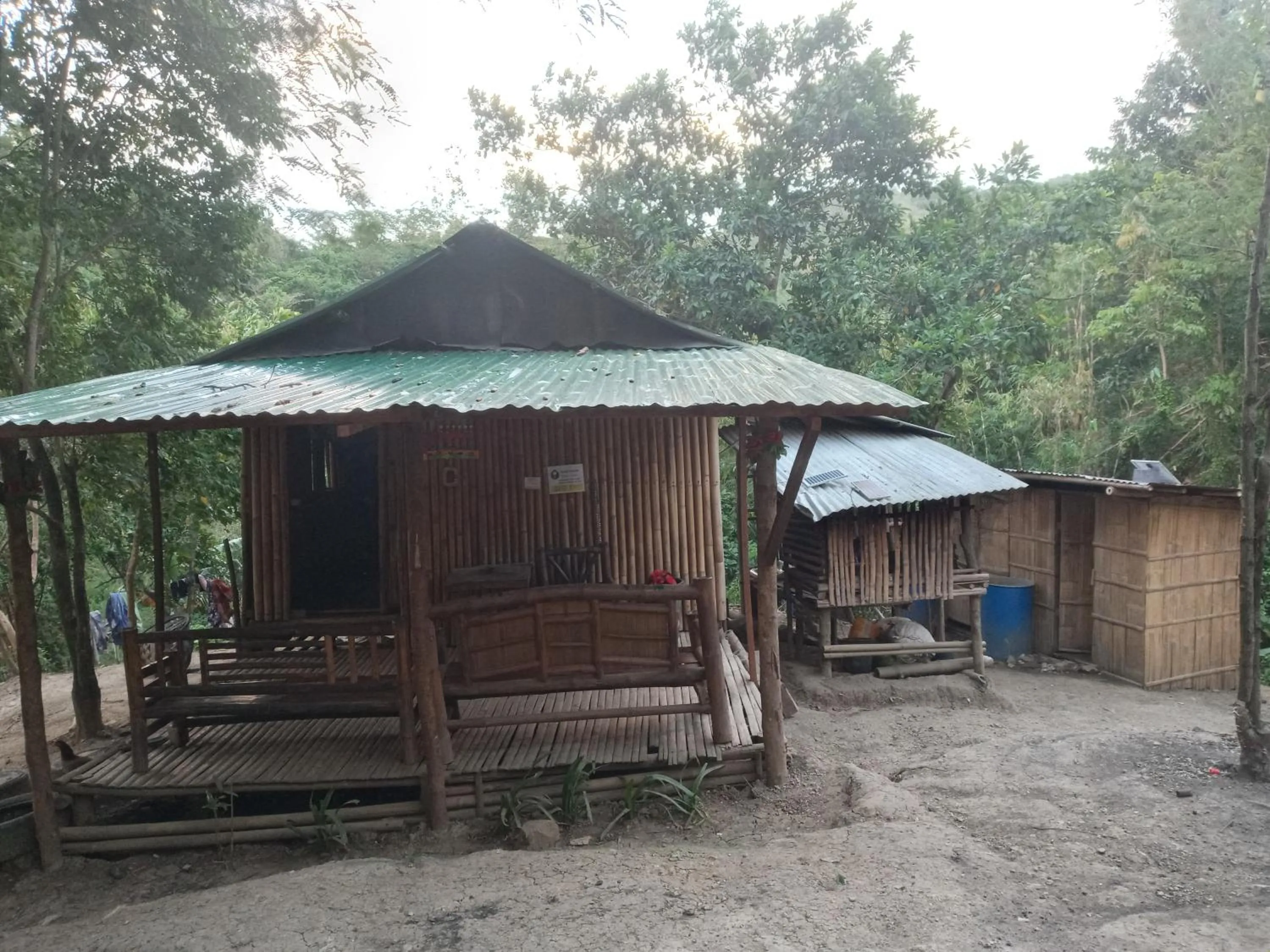 Raw Camping at Camping Paradise Singalong Mountain Garden