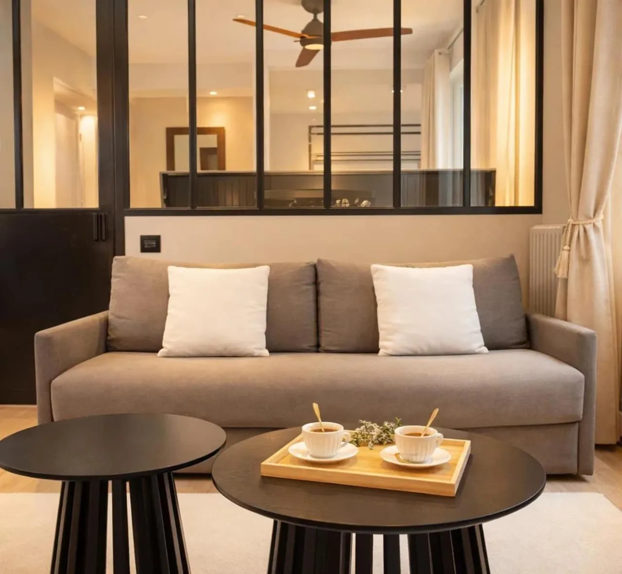Coffee/tea facilities in Champs-Elysées - Prestige apartment with lift avenue Matignon