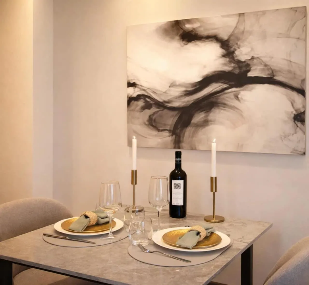 Living room in Champs-Elysées - Prestige apartment with lift avenue Matignon