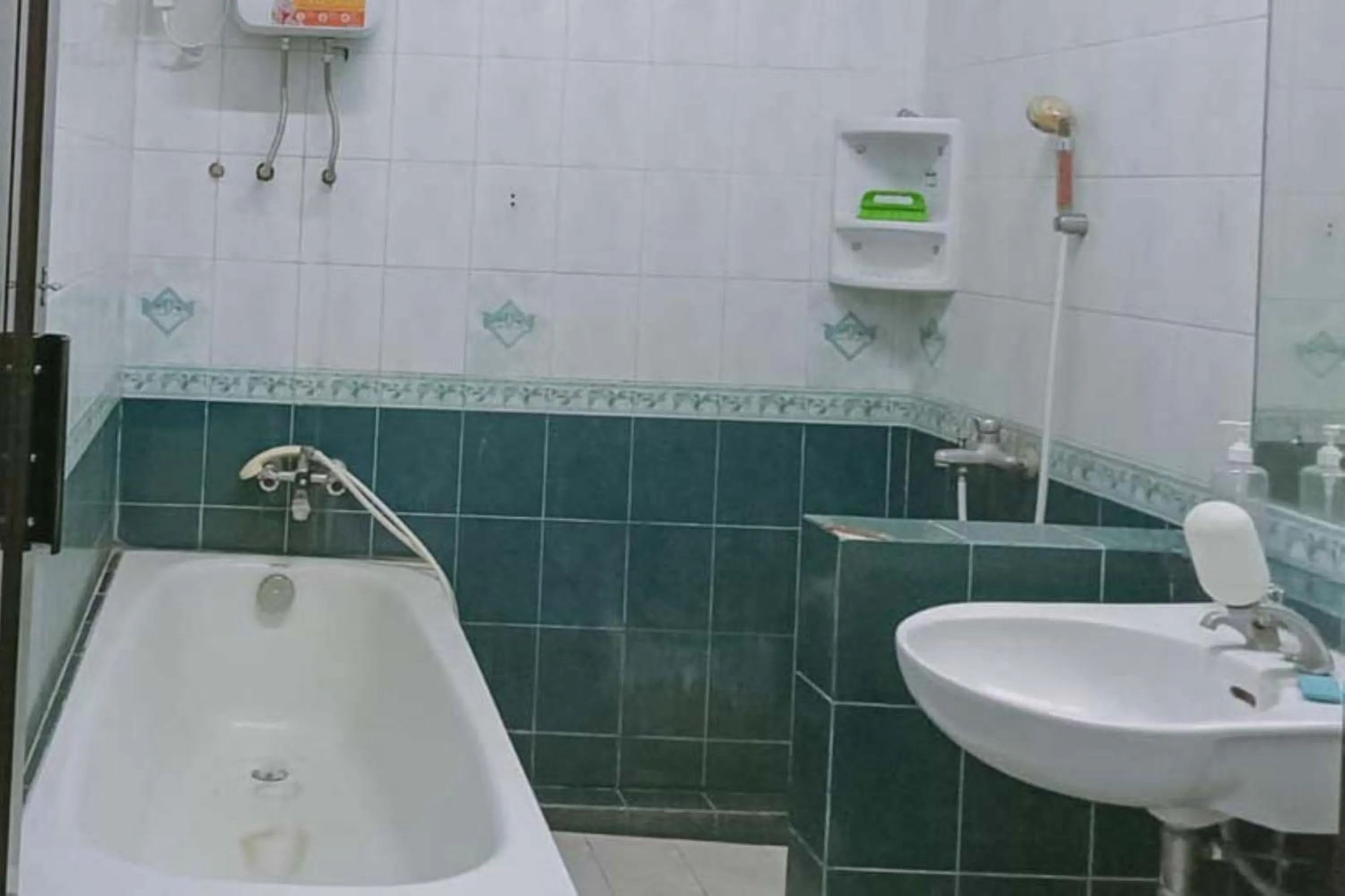 Villa Lotus E06 Syariah RedPartner