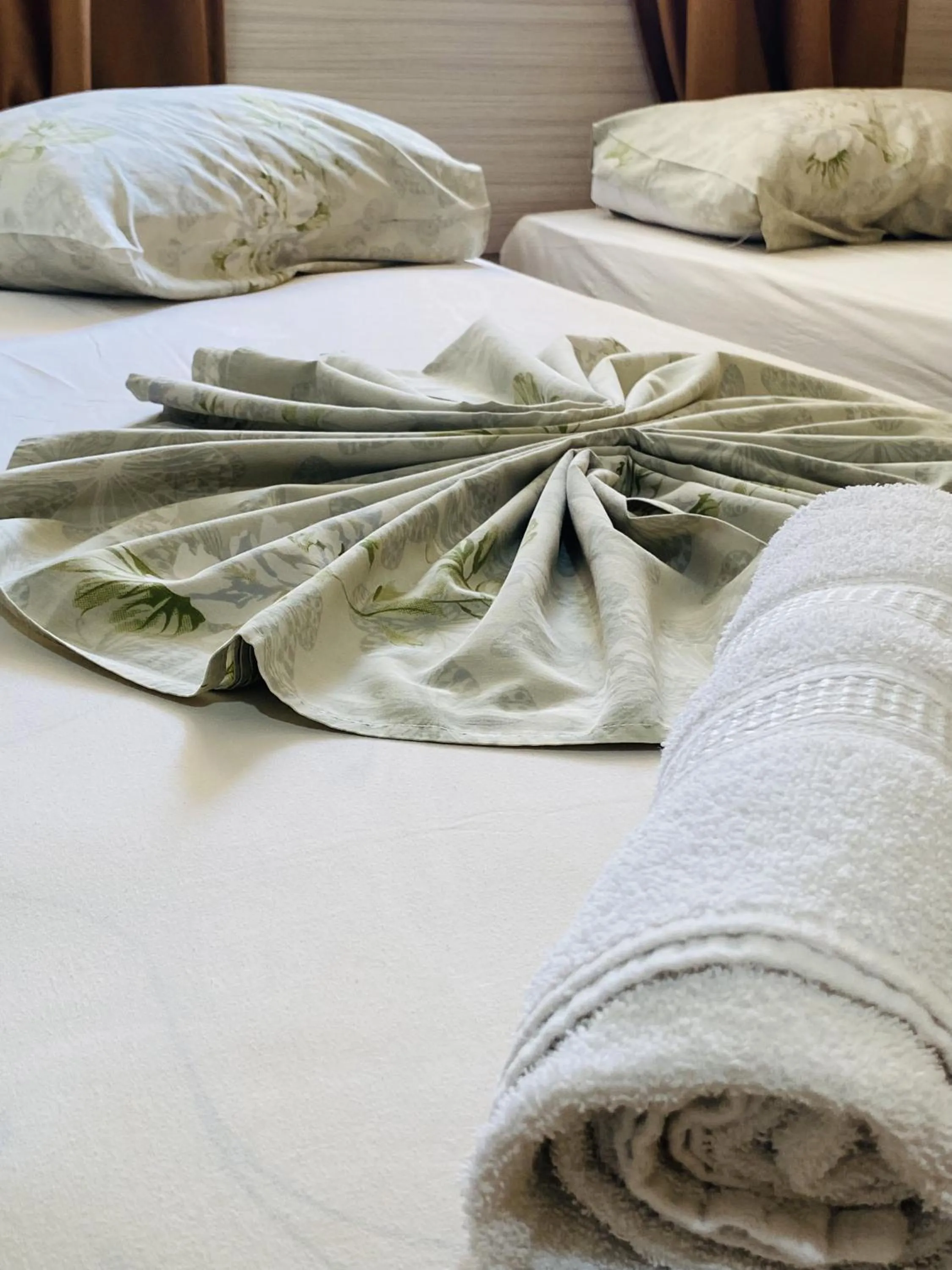 towels, Bed in Basilica Palace Hotel