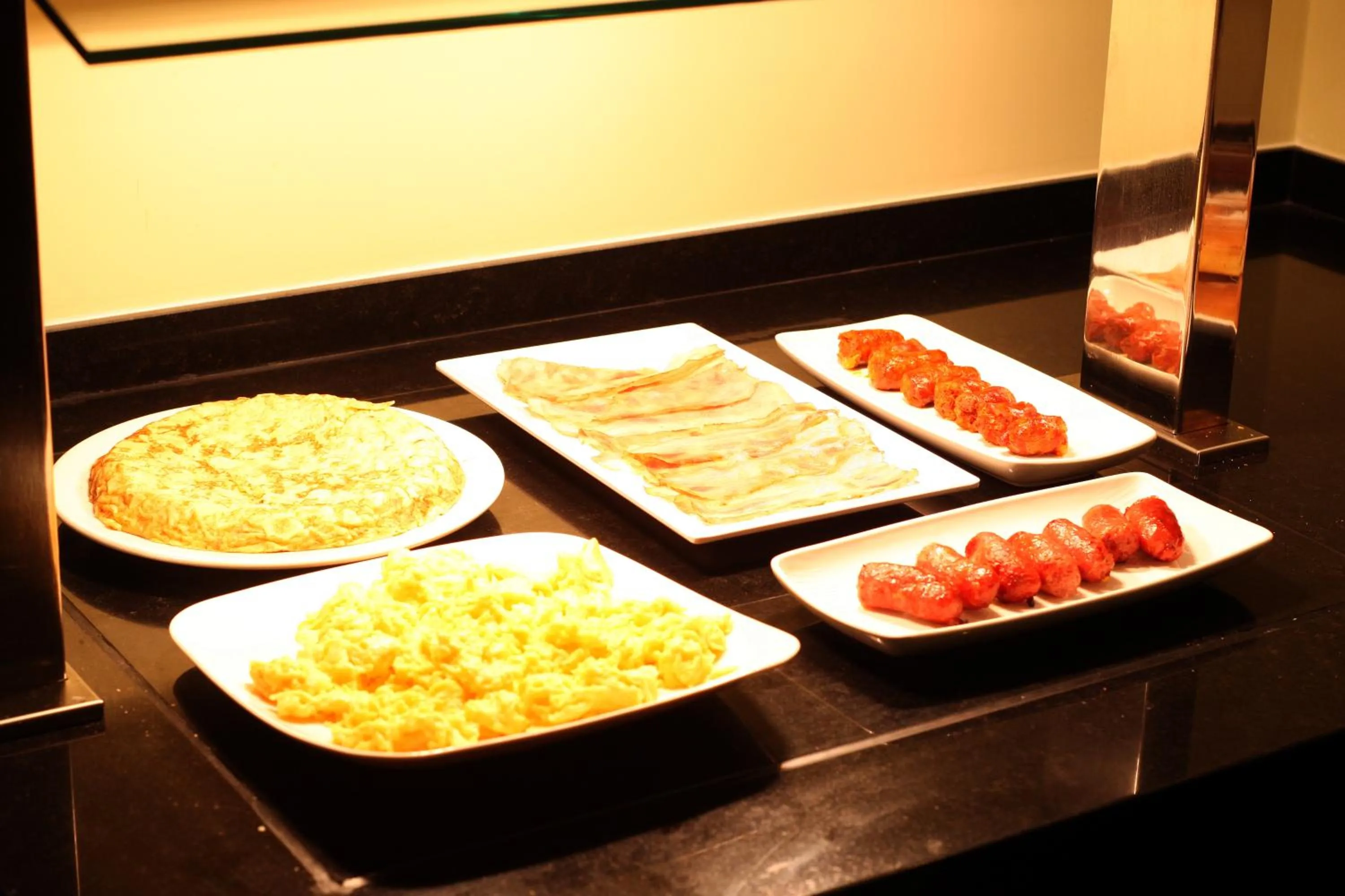 Buffet breakfast in Hotel & Spa Real Villa Anayet