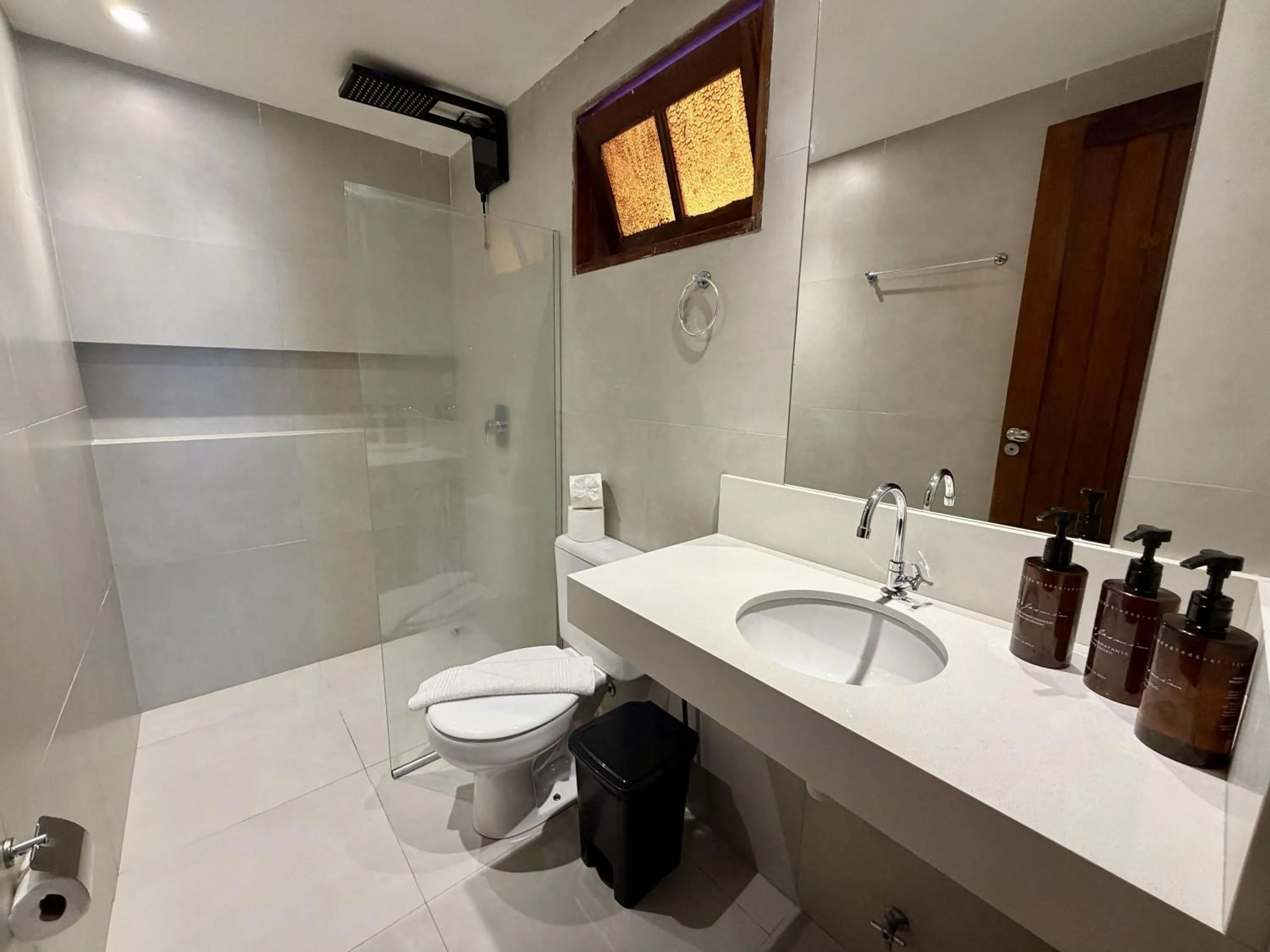 Bathroom in Chez Max Pousada