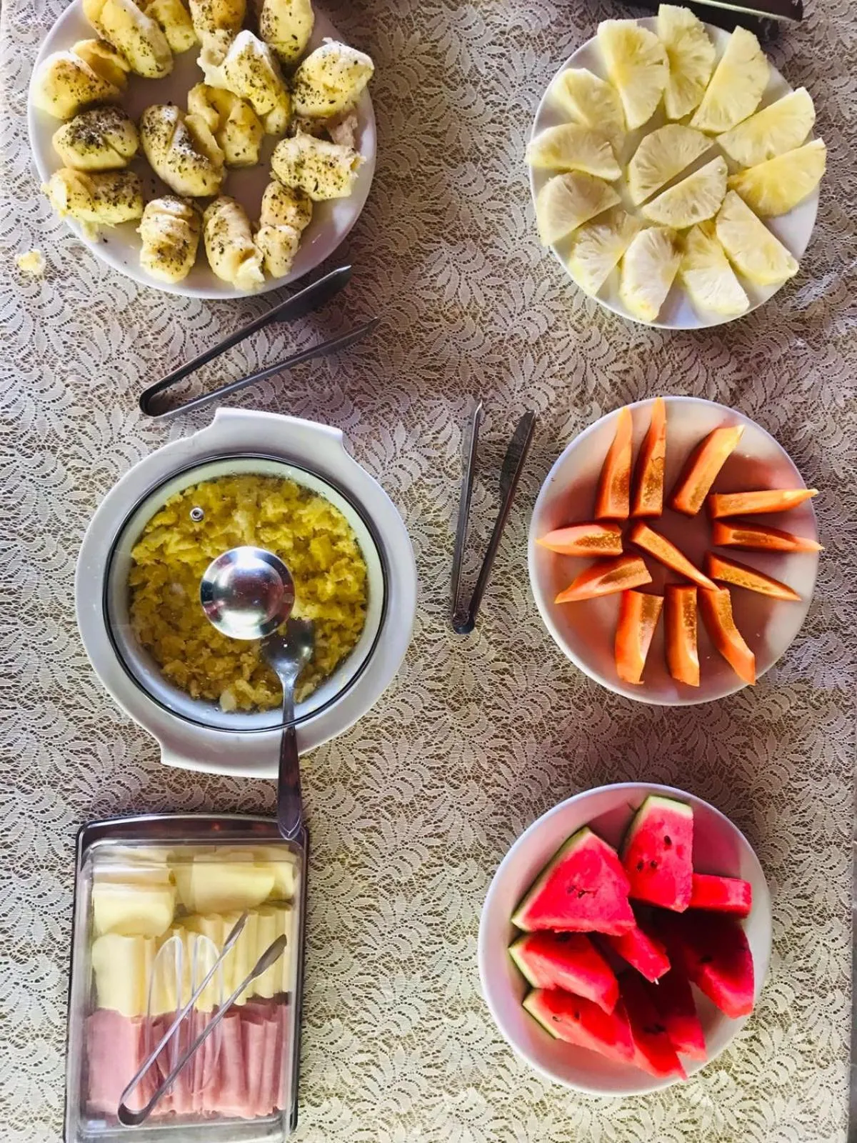 Breakfast in Chez Max Pousada