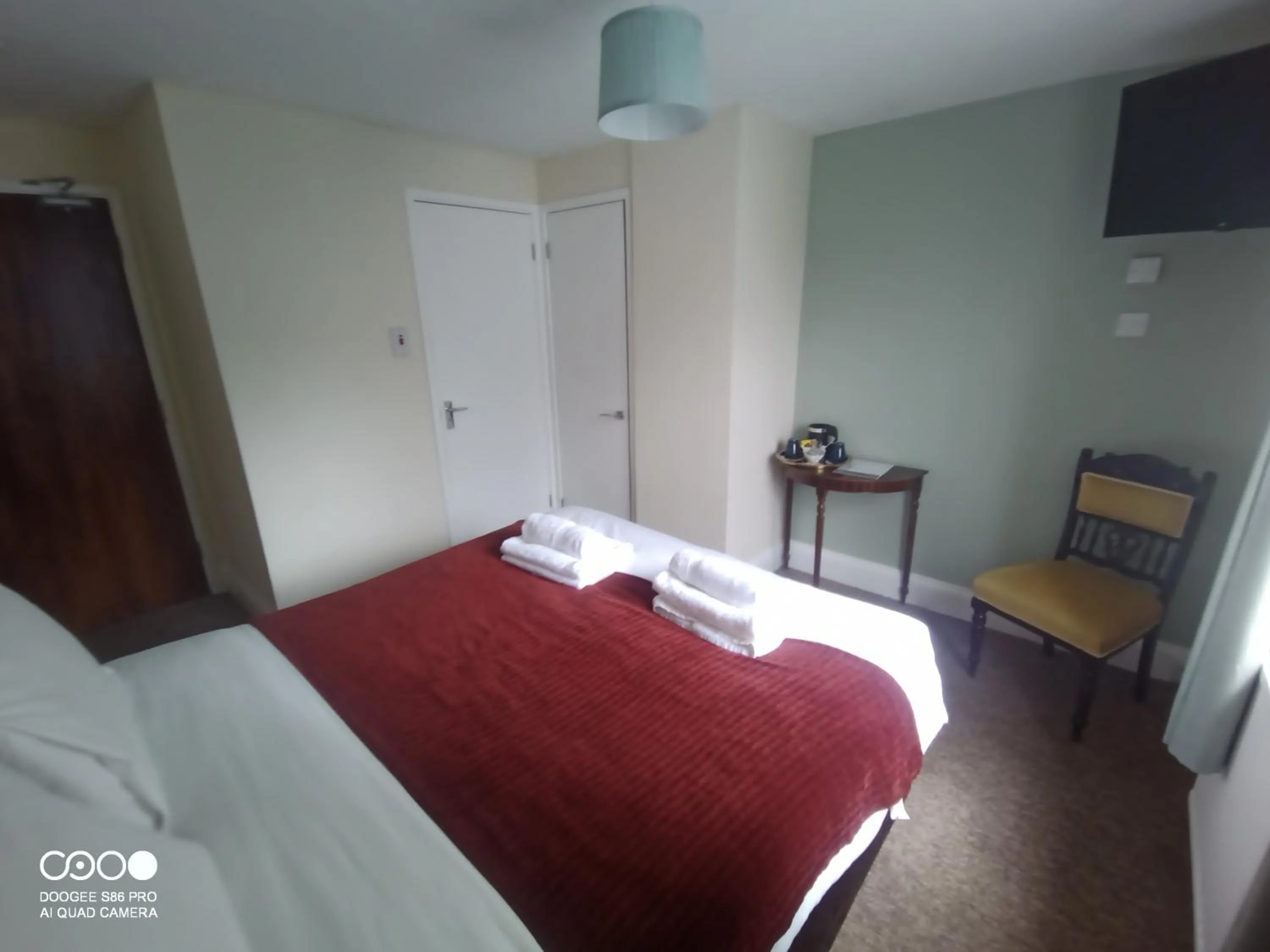 Photo of the whole room in The Maycliffe Hotel