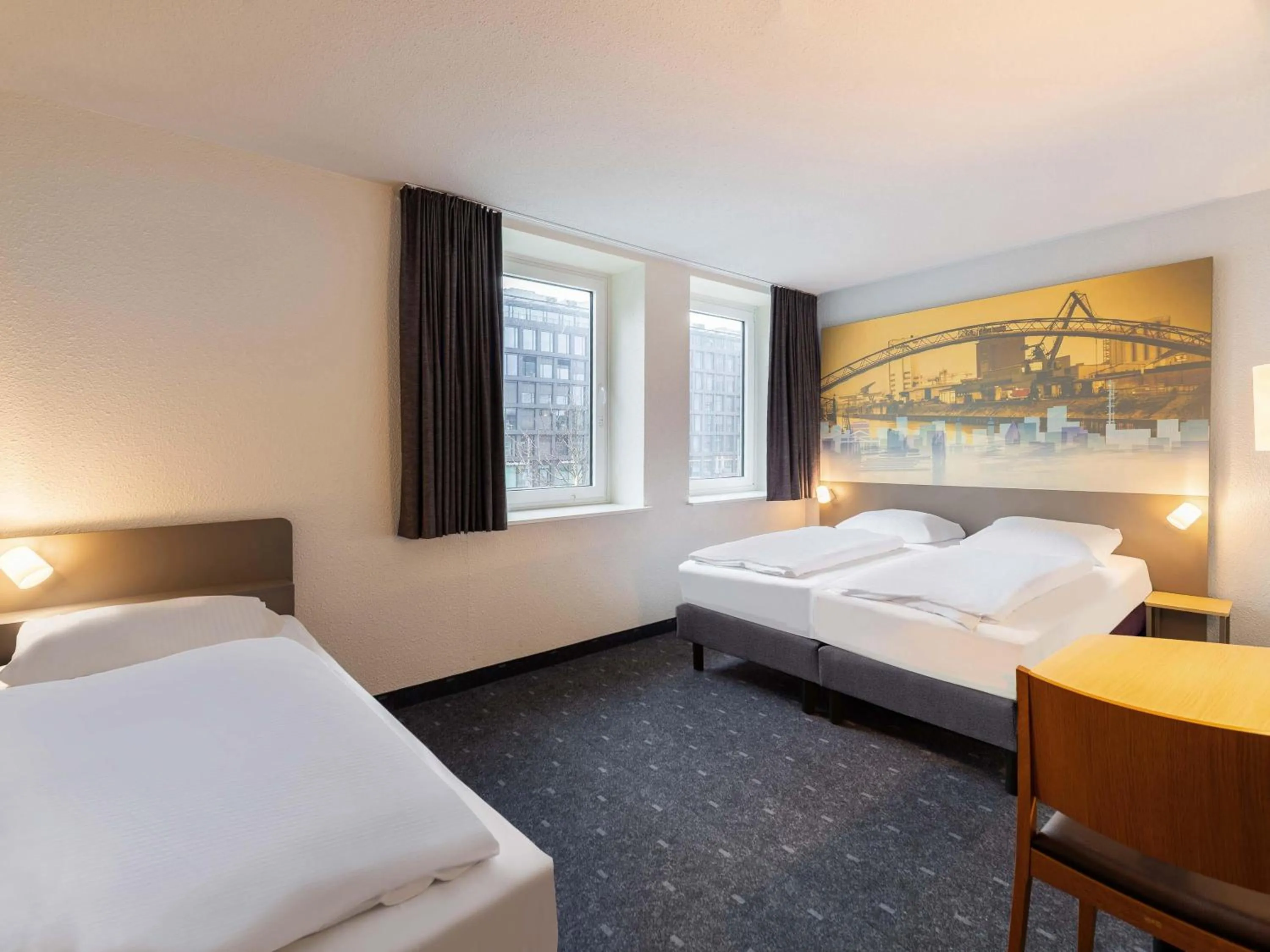 Photo of the whole room, Bed in B&B Hotel Duisburg Hbf-Nord