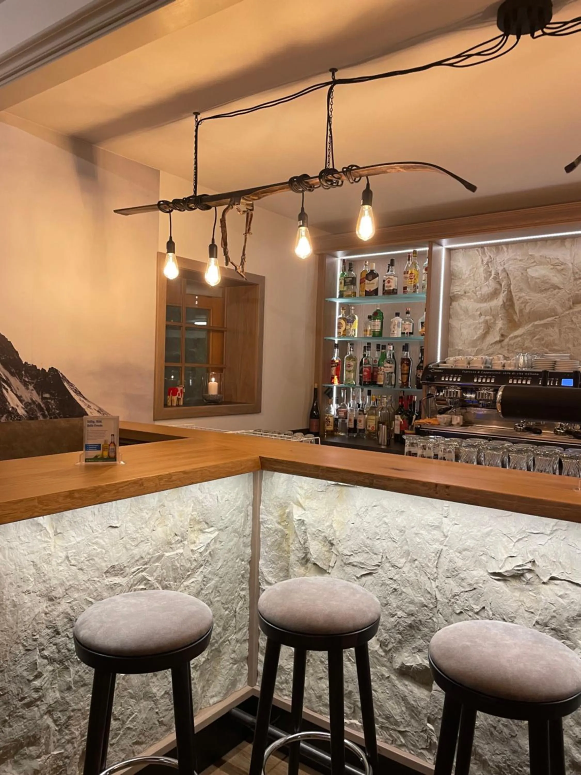 Lounge or bar in Schwiizeralp Hotel & Restaurant
