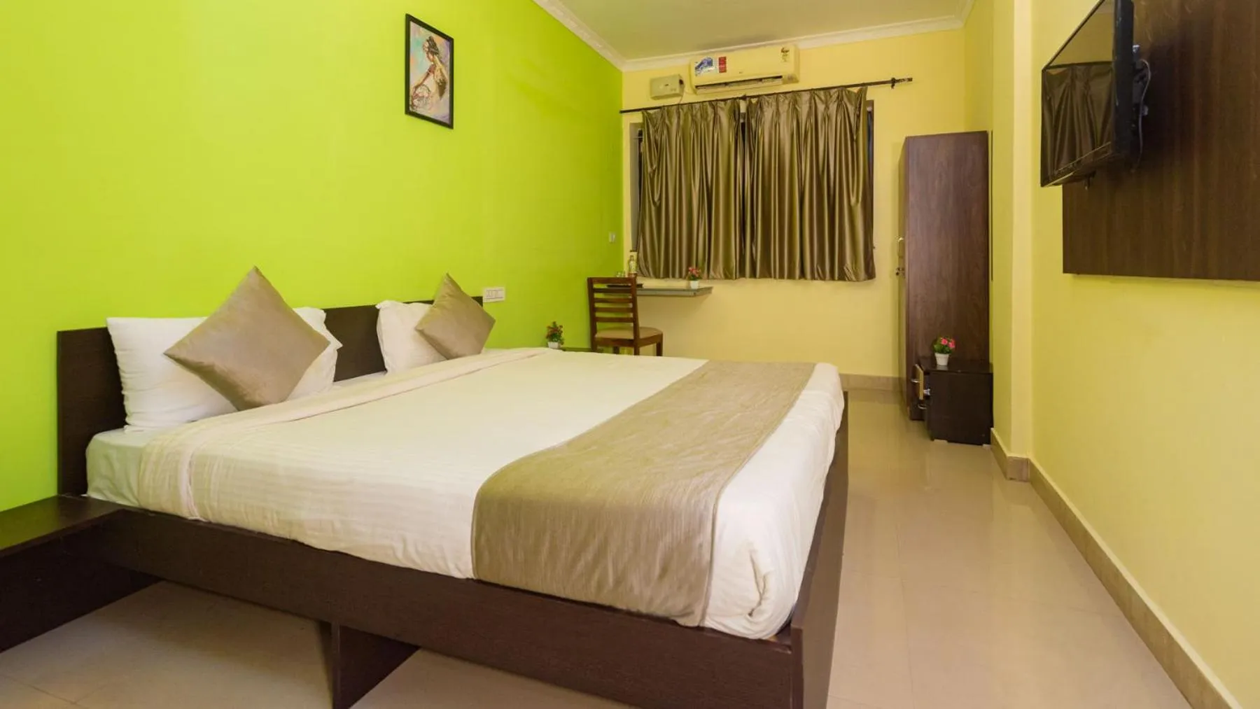 Bedroom, Bed in Hotel Spring Height Hotels Near Mall De Goa