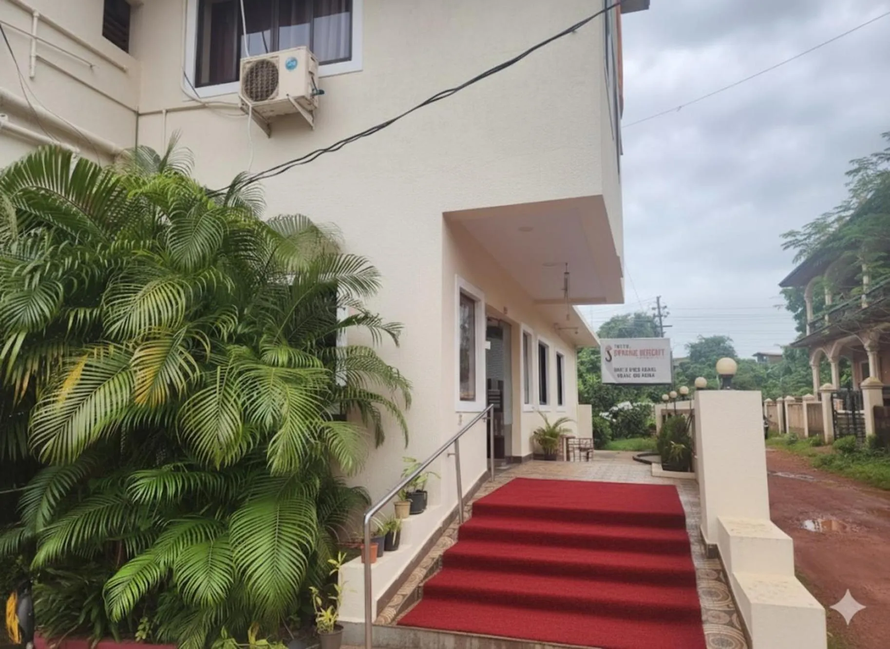 Facade/entrance in Hotel Spring Height Hotels Near Mall De Goa