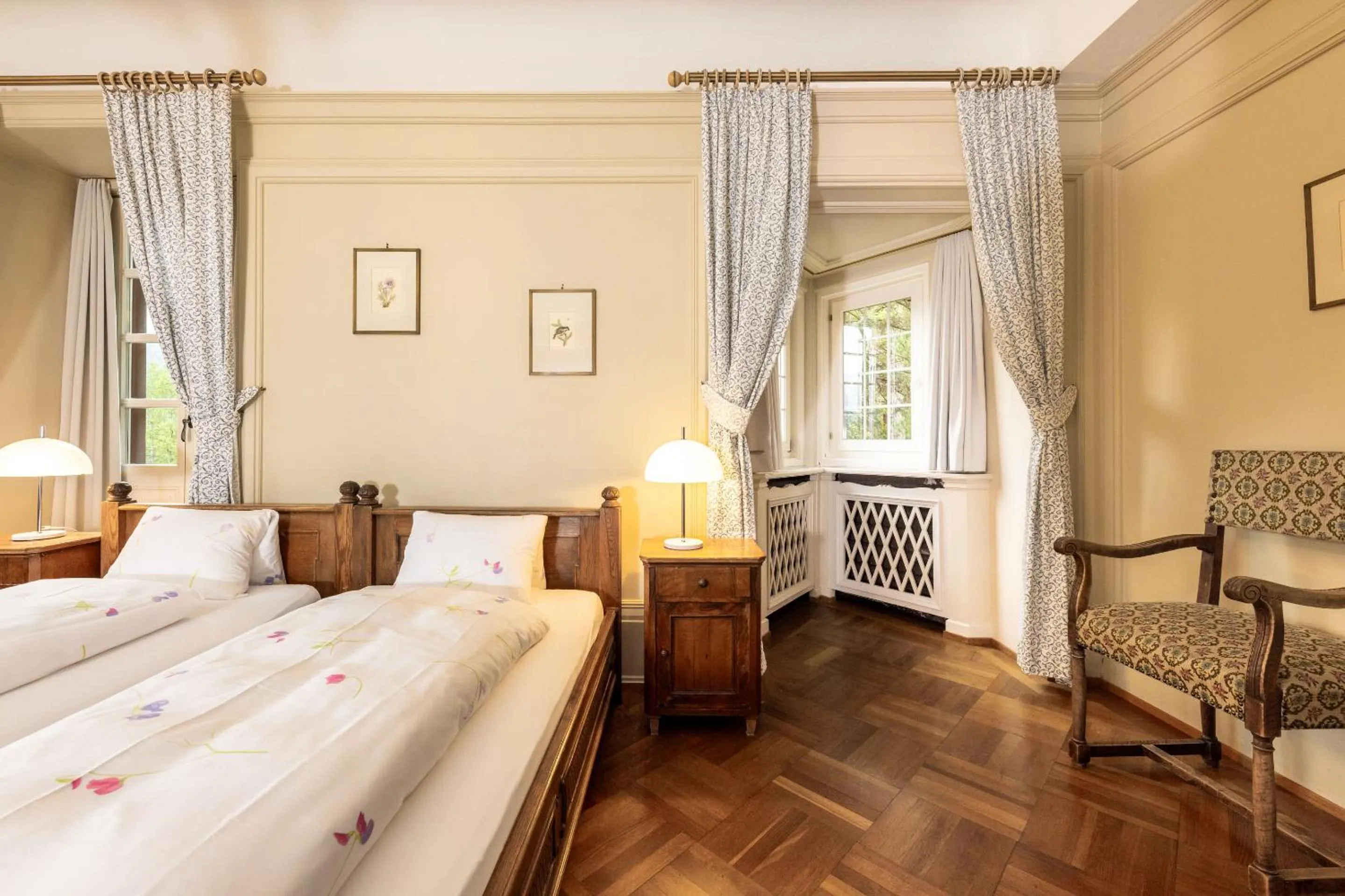 Decorative detail, Bed in Hotel Chesa Spuondas