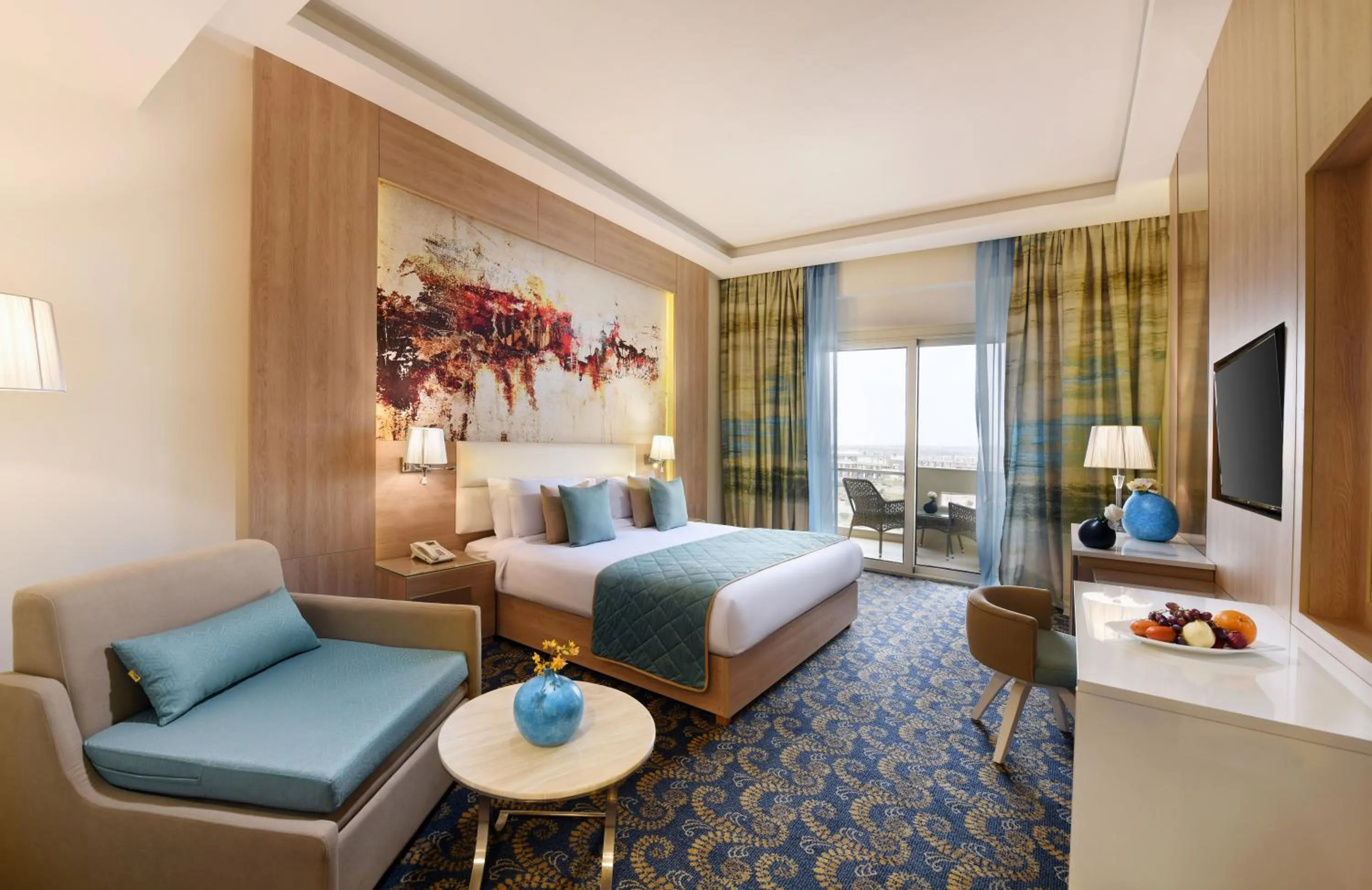 Balcony/Terrace, Bed in Tolip Gardens Hotel