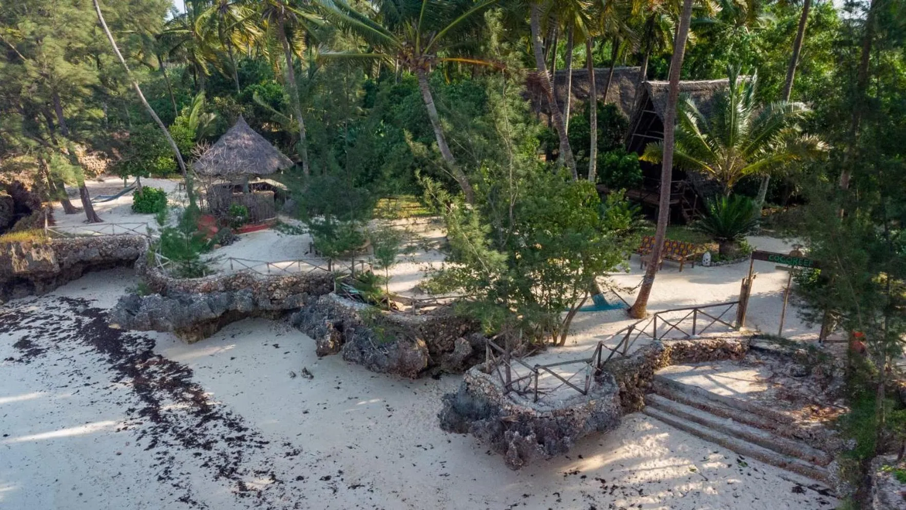 Beach in COCO REEF ECOLODGE