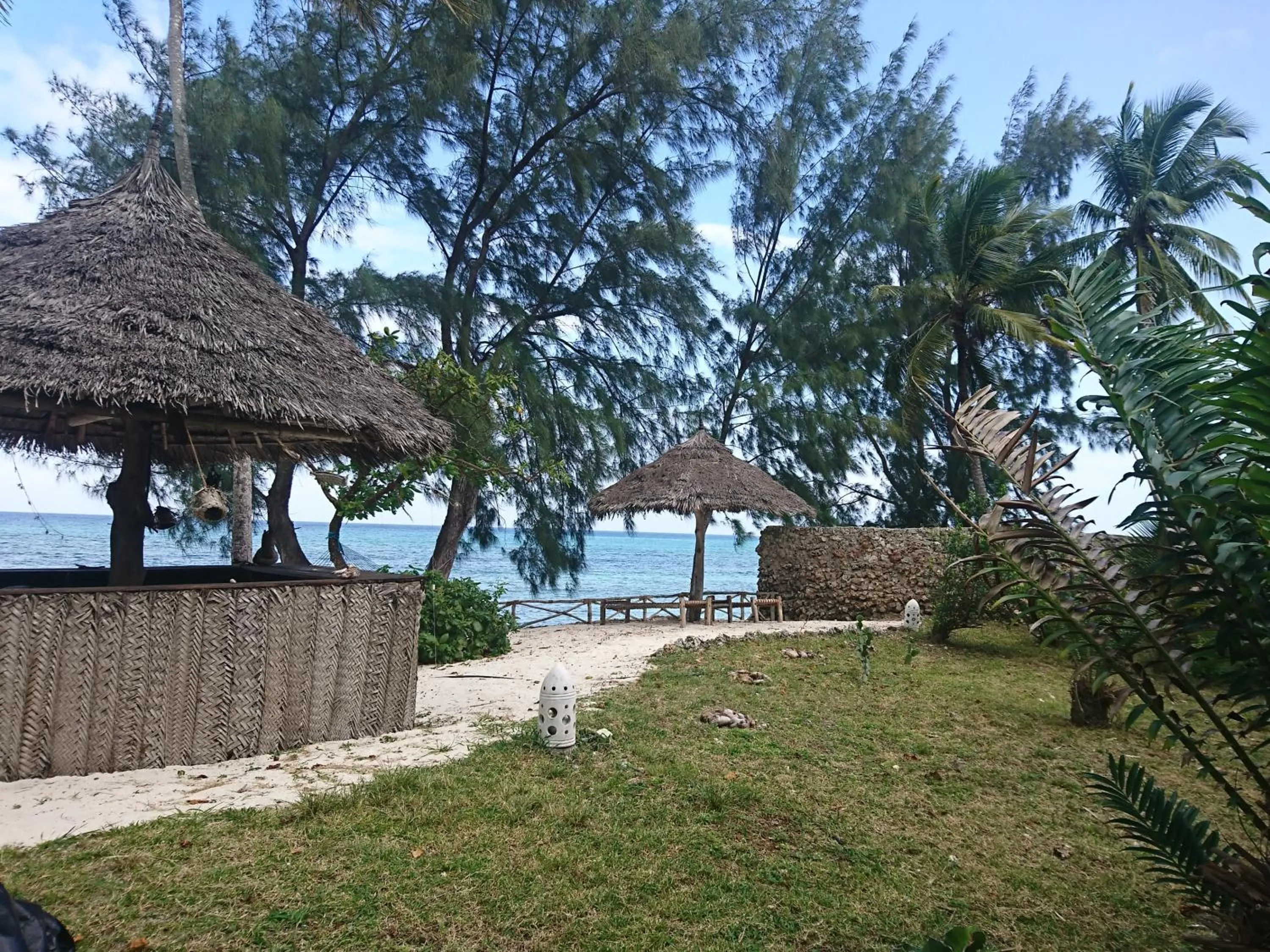 COCO REEF ECOLODGE