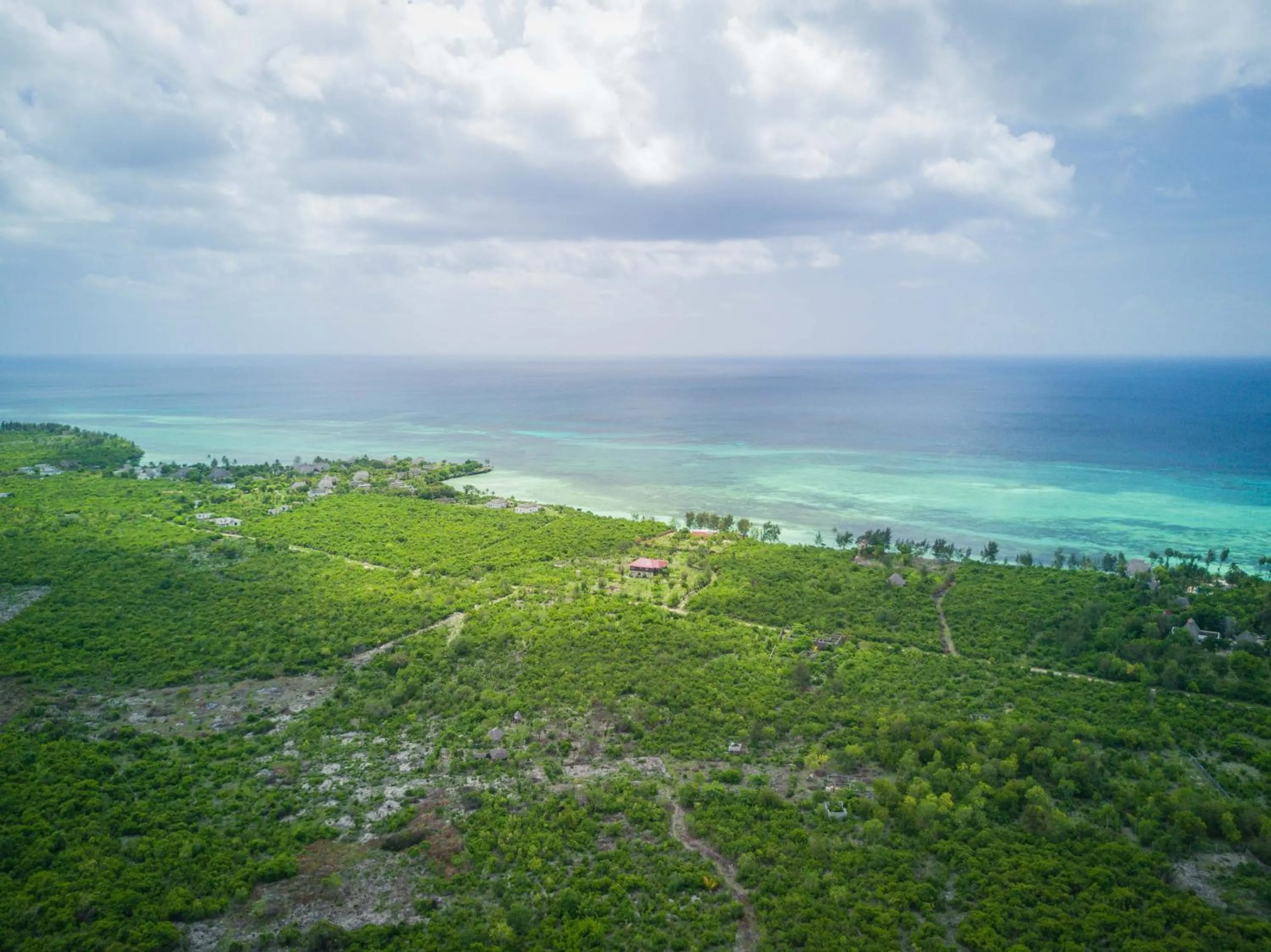 COCO REEF ECOLODGE