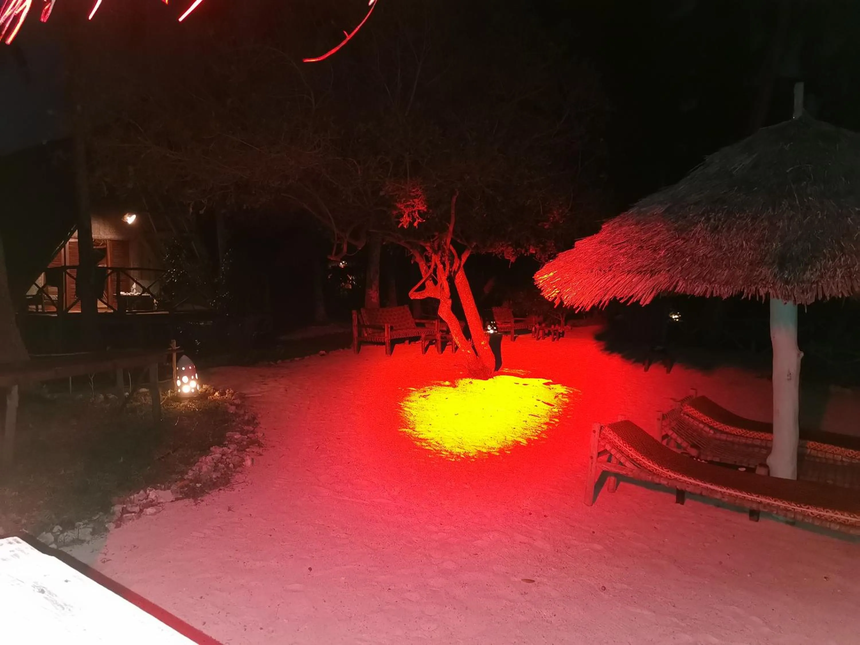 COCO REEF ECOLODGE