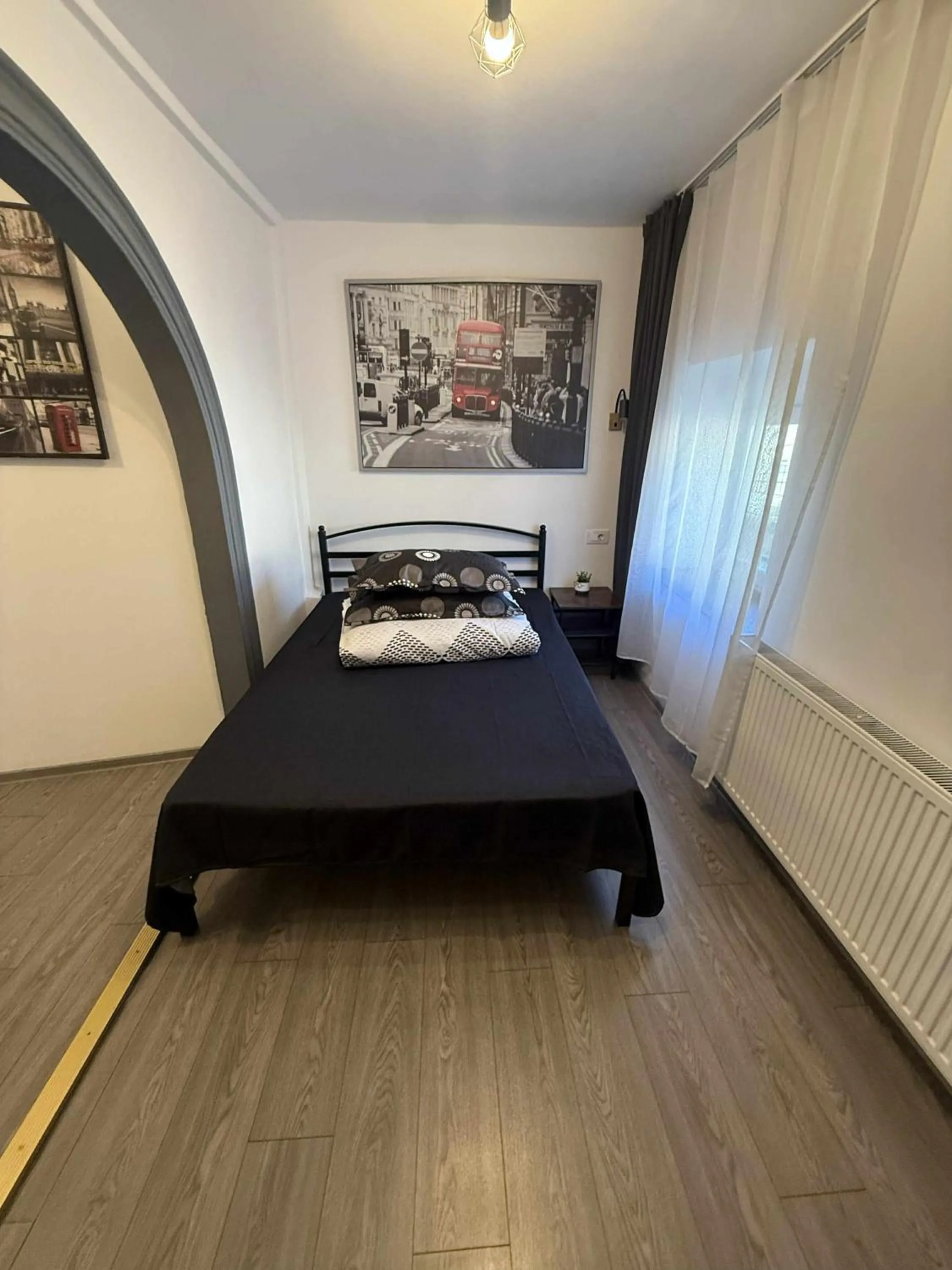 Bed in Casa Bucovineană