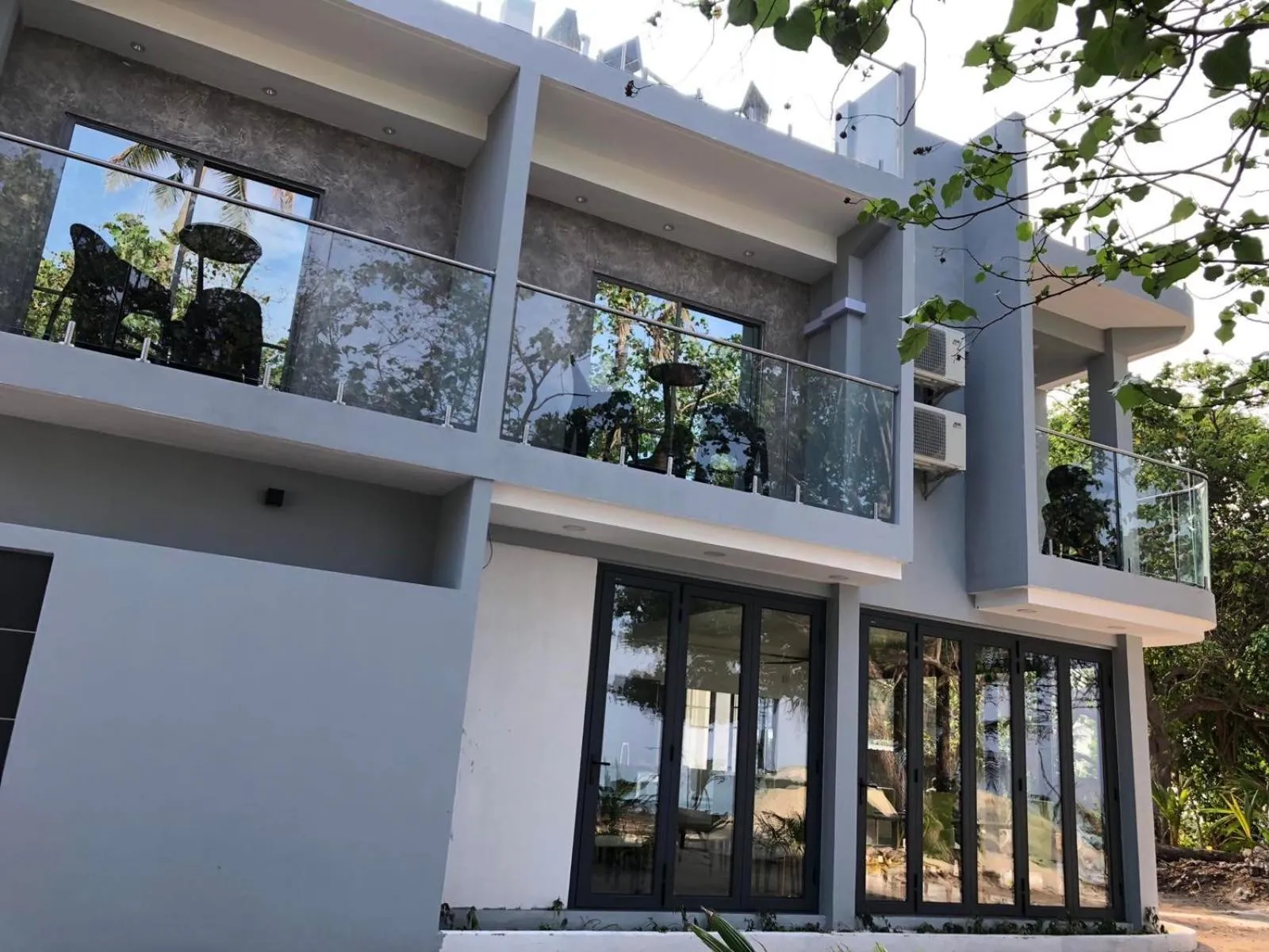 Facade/entrance in Wow Inn Keyodhoo