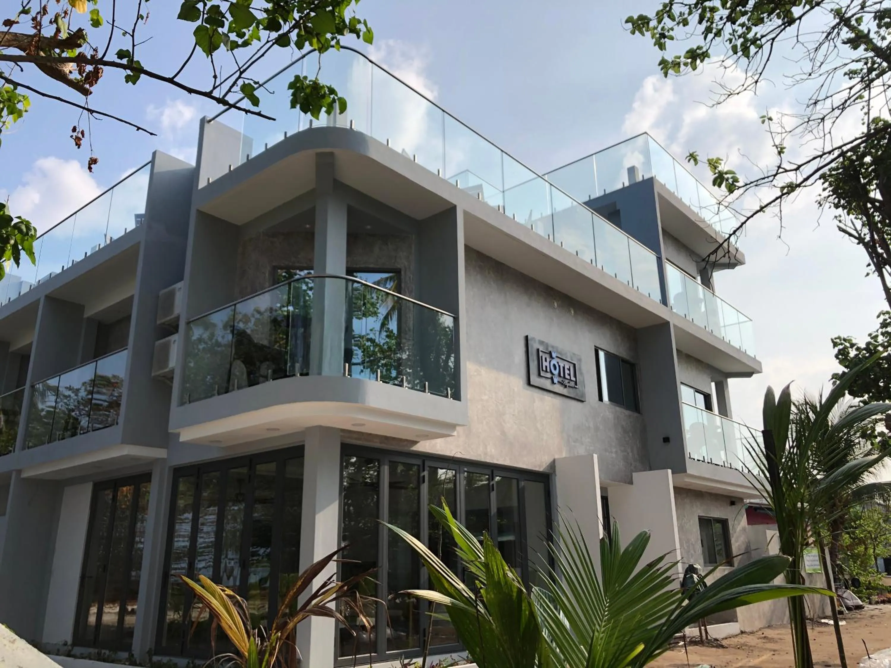 Property building in Wow Inn Keyodhoo