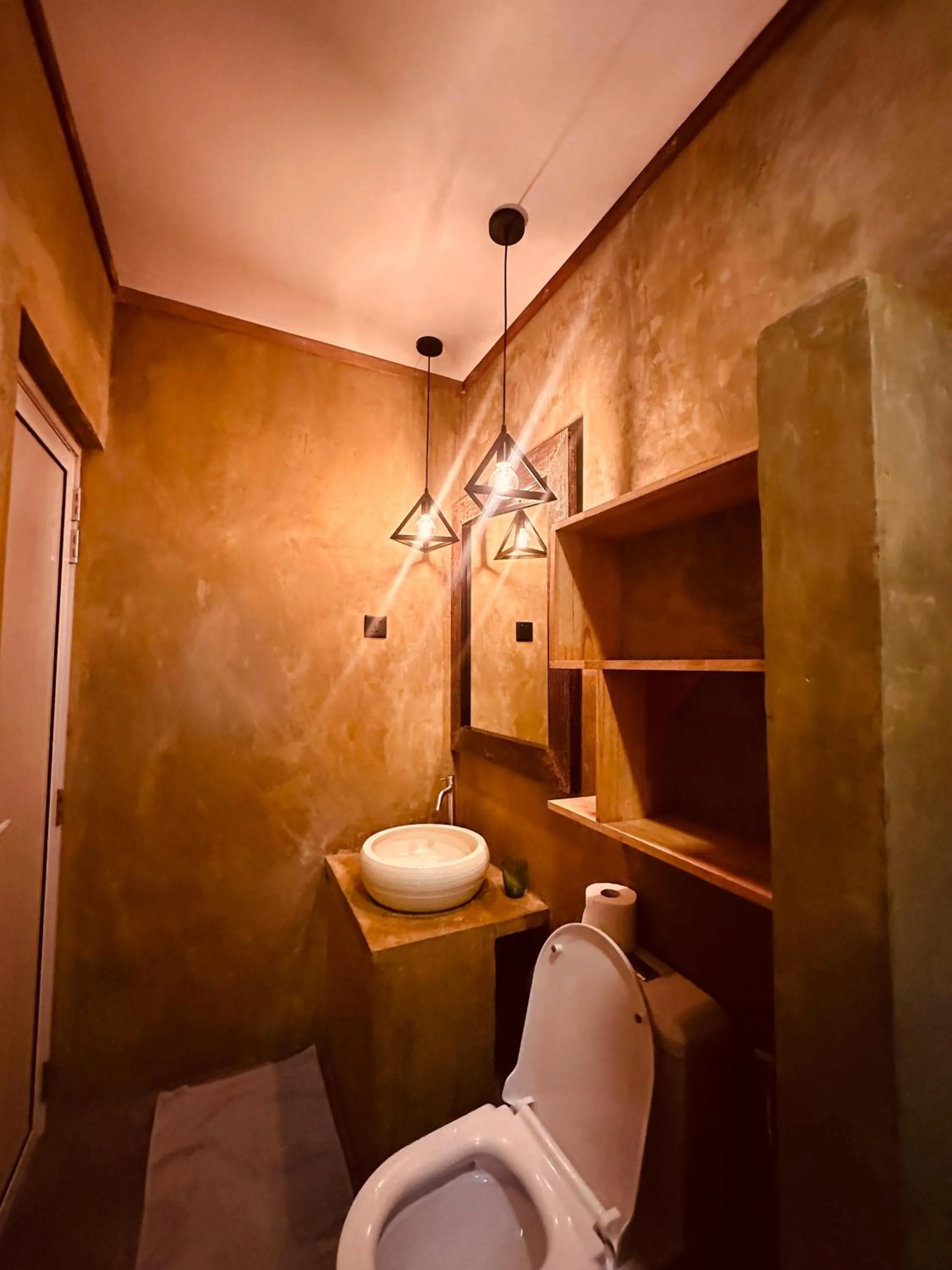 Toilet in Odi Kamadhoo