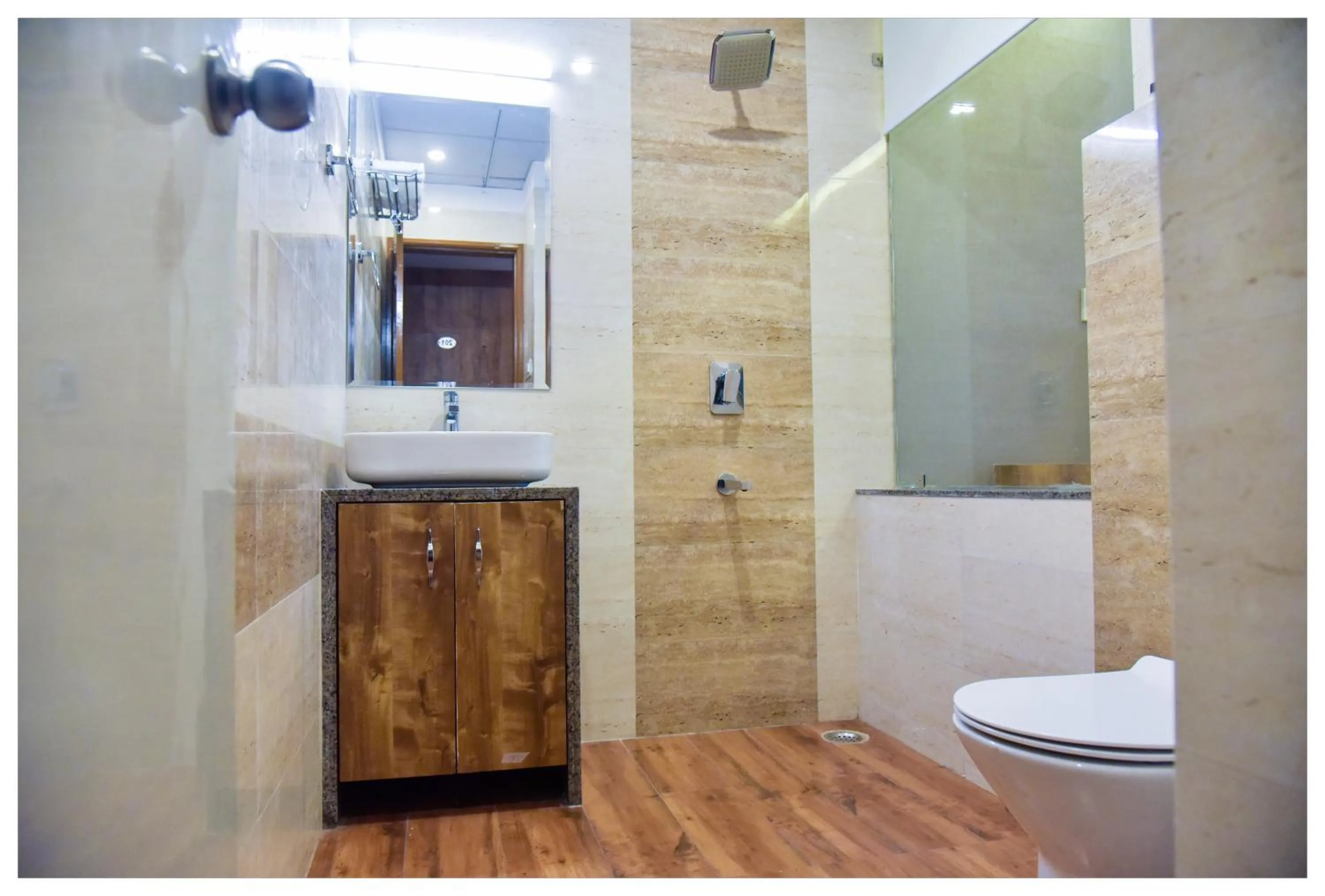 Bathroom in Hotel Siddharsh Heritage
