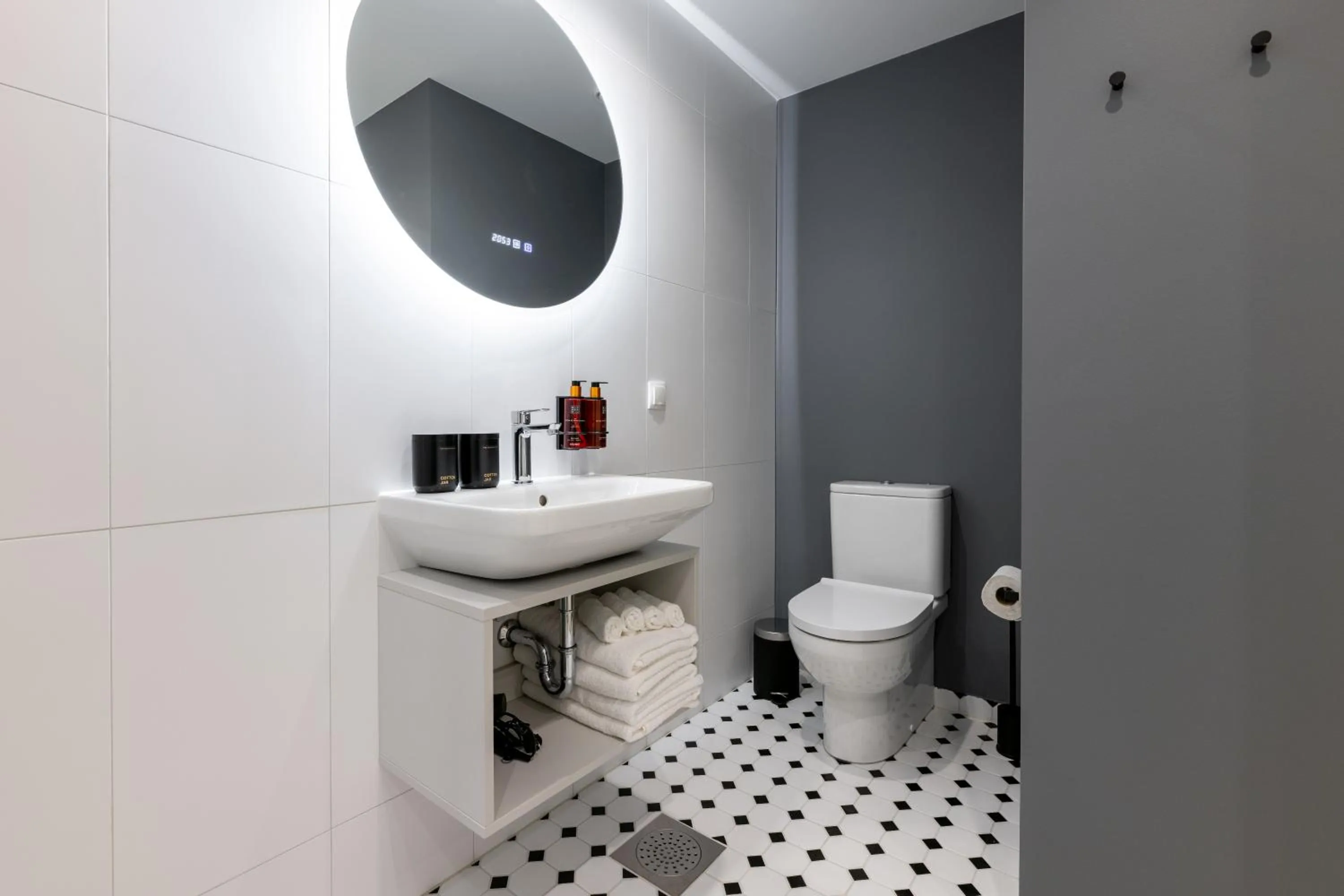 Bathroom in Bob W Tallinn City Centre - Ambassador