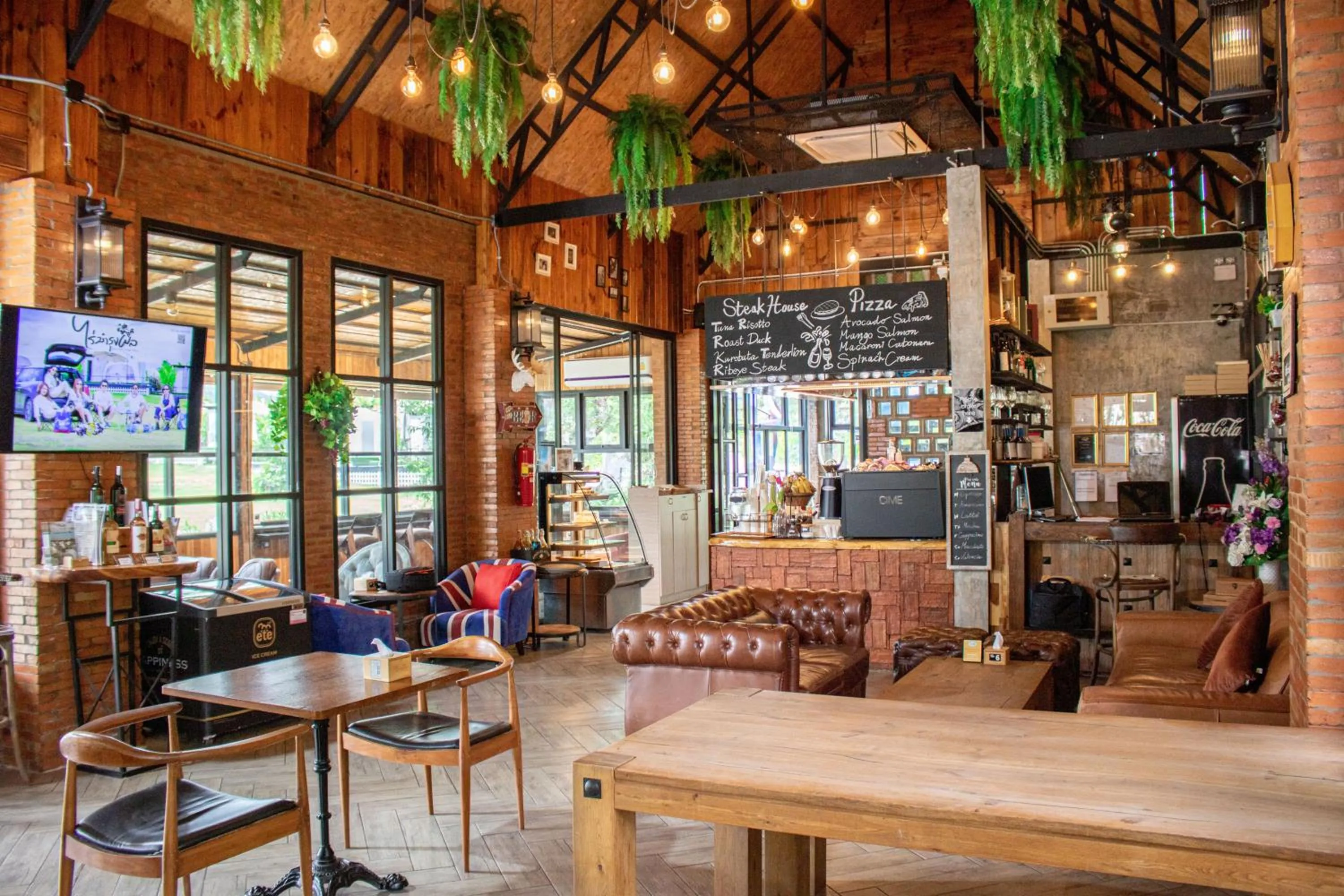 Restaurant/places to eat in ไร่บำรุงผล Raibumrungphol