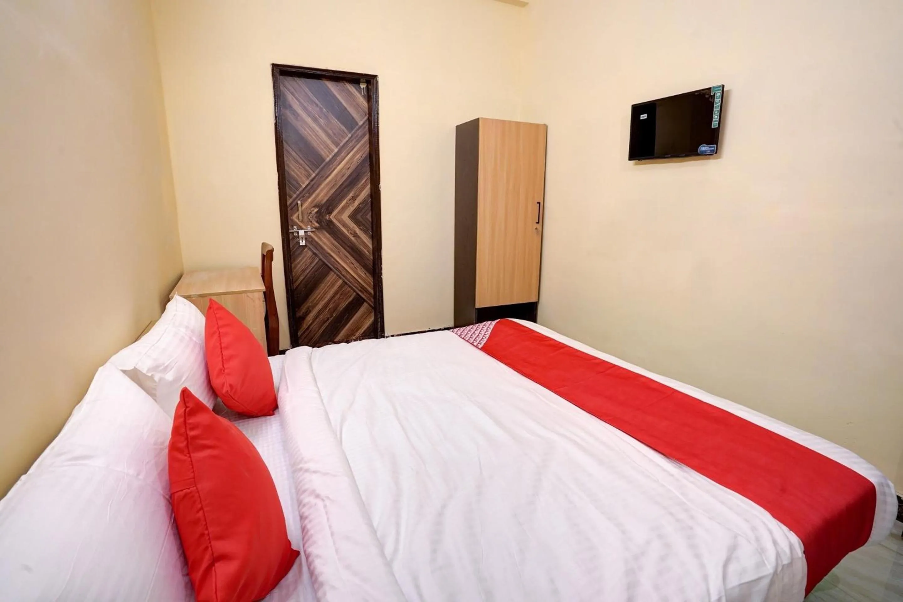 Bedroom, Bed in Hotel O Relax Inn