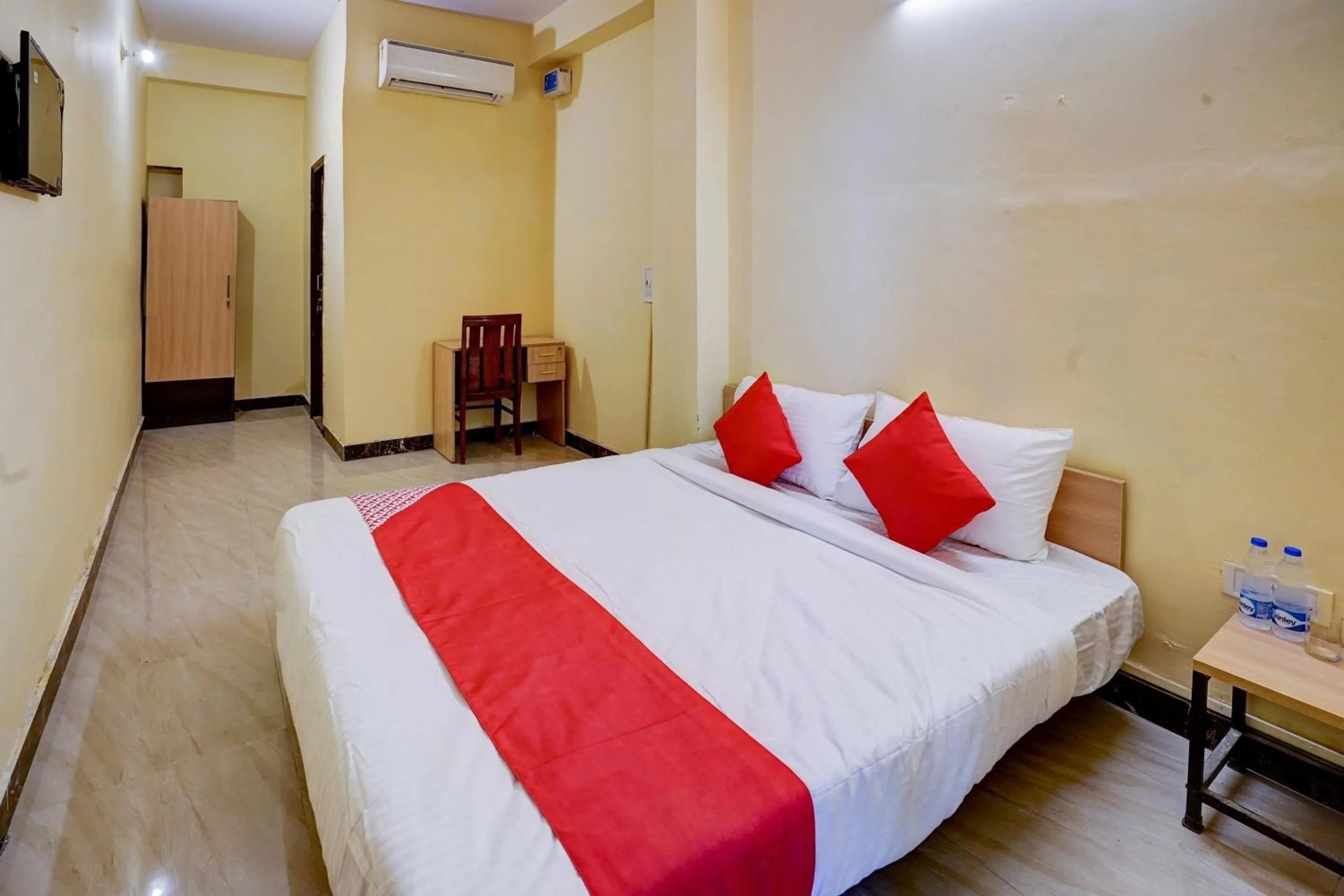 Bedroom, Bed in Hotel O Relax Inn