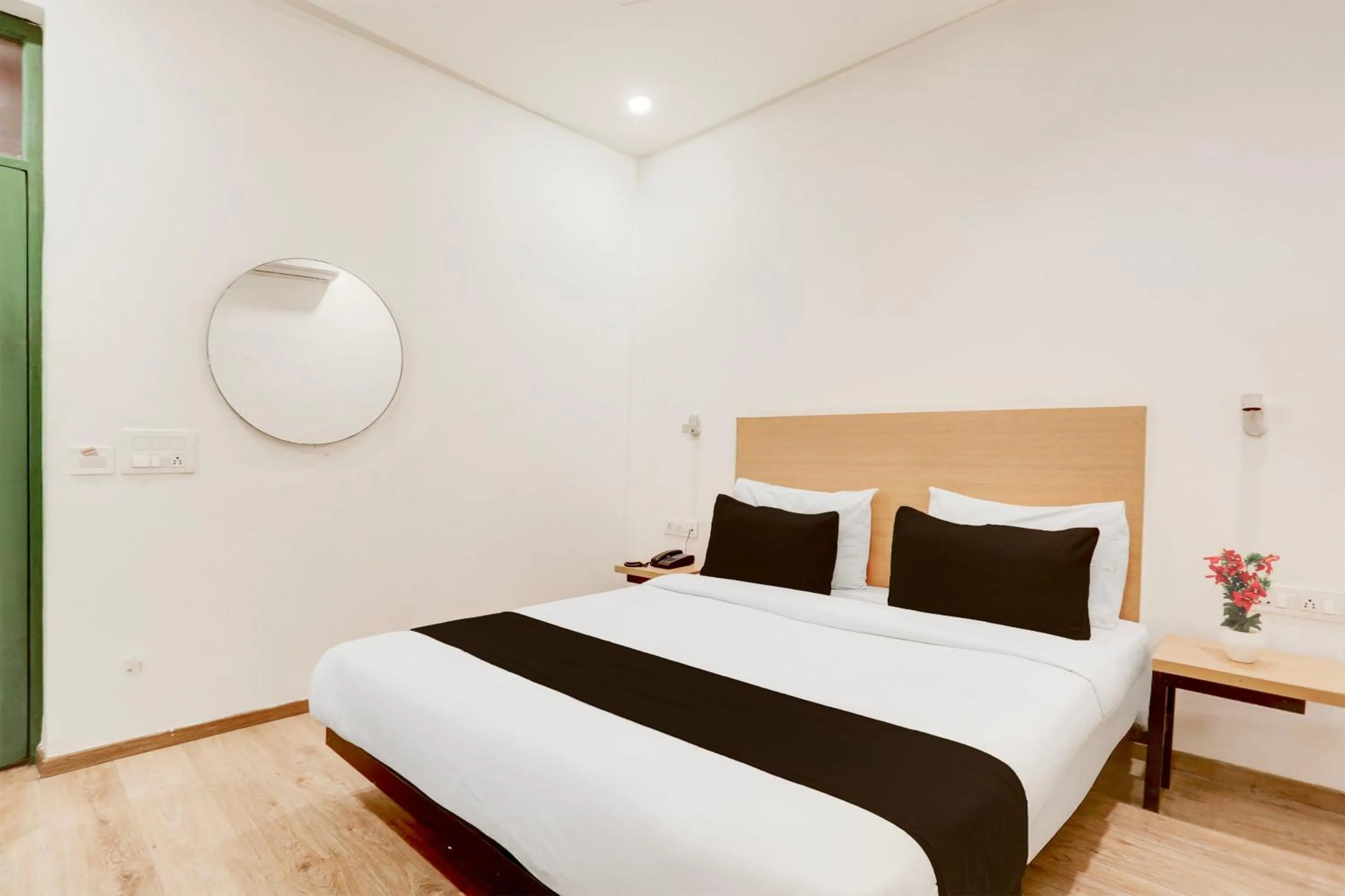 Bedroom, Bed in Townhouse Sector 64 Near WorldMark Gurugram Formerly Vero