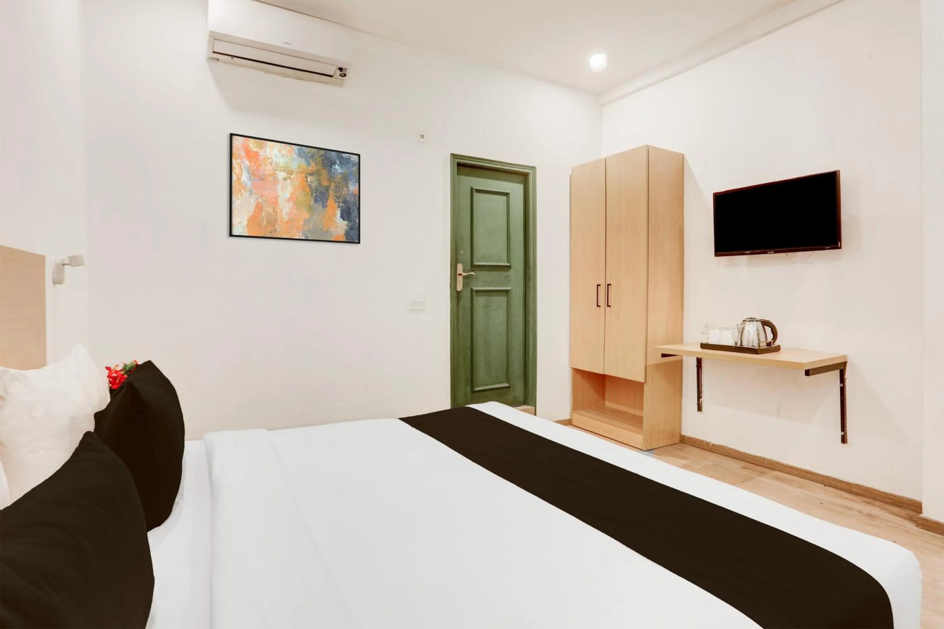 Bedroom, Bed in Townhouse Sector 64 Near WorldMark Gurugram Formerly Vero