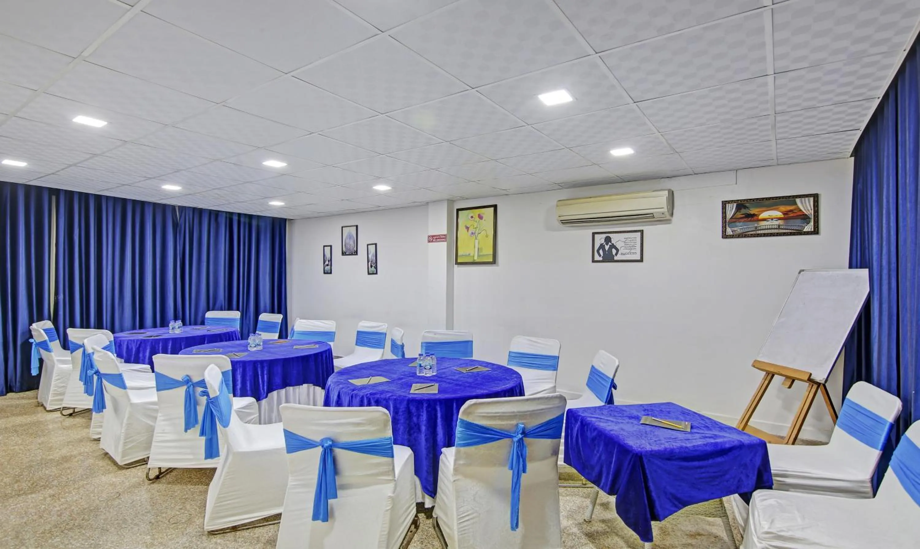 Banquet/Function facilities in Blue Moon Residency Hotel & Restaurant