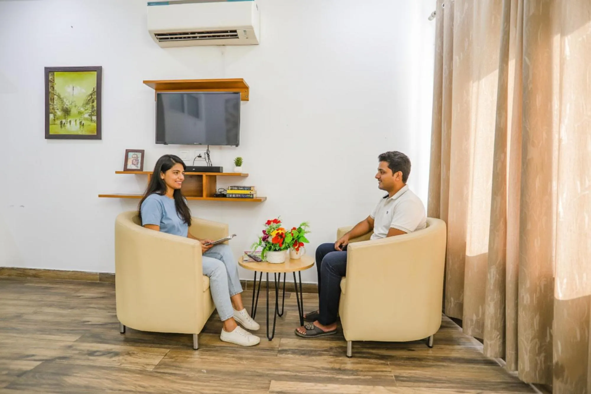 Seating area in FabHotel Aravali Suites