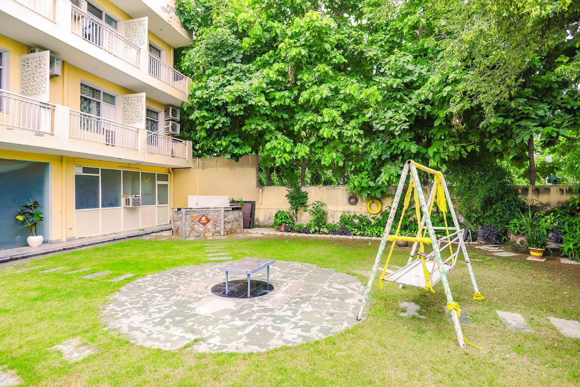 Garden in FabHotel Aravali Suites