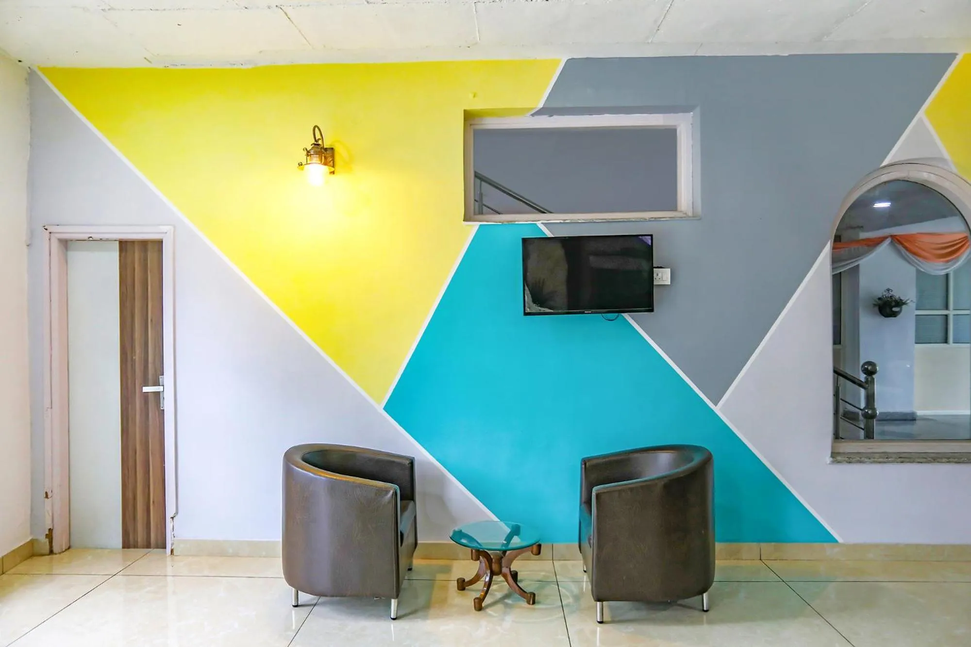 Seating area in FabHotel Aravali Suites