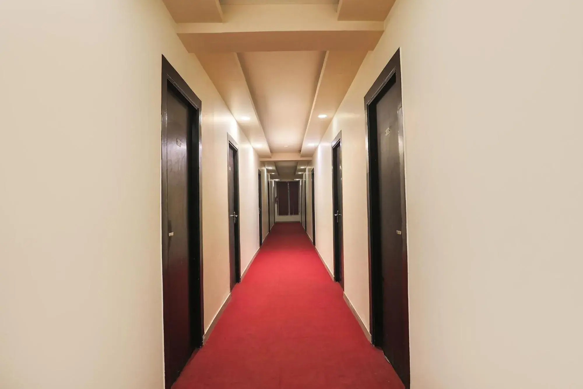 Lobby or reception in FabHotel The Diamond Lobby or reception in FabHotel The Diamond