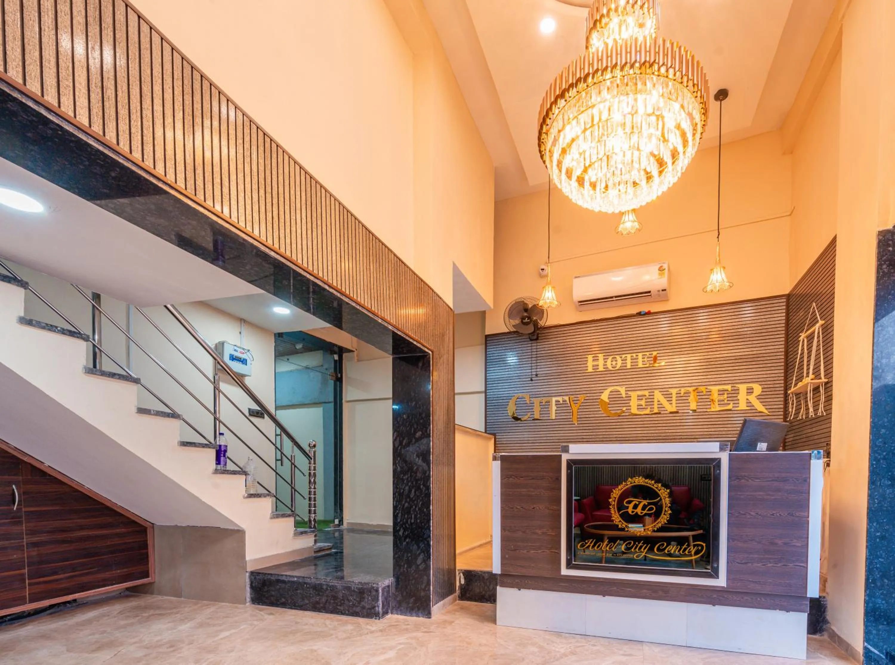 Lobby or reception in Treebo City Center