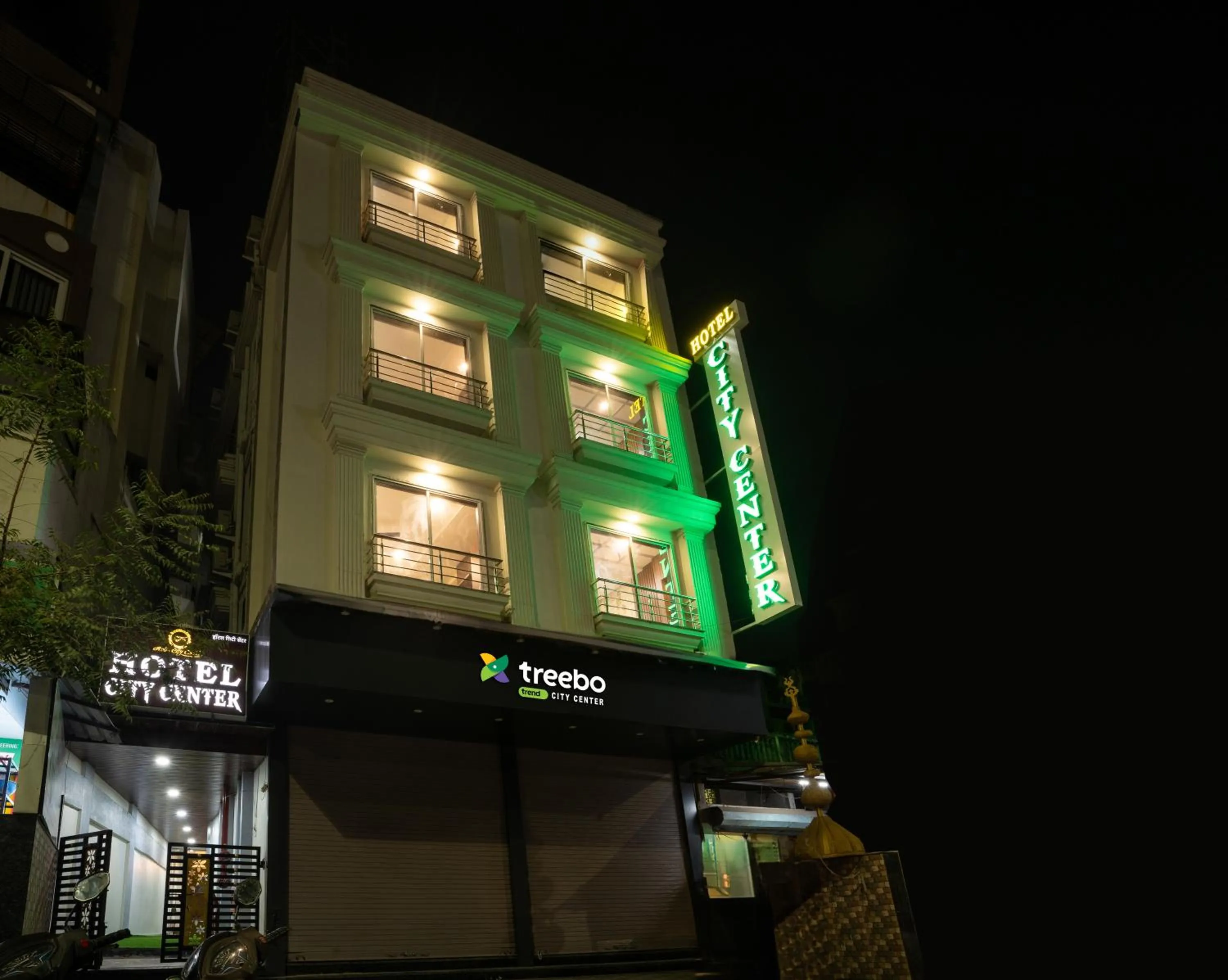 Facade/entrance in Treebo City Center