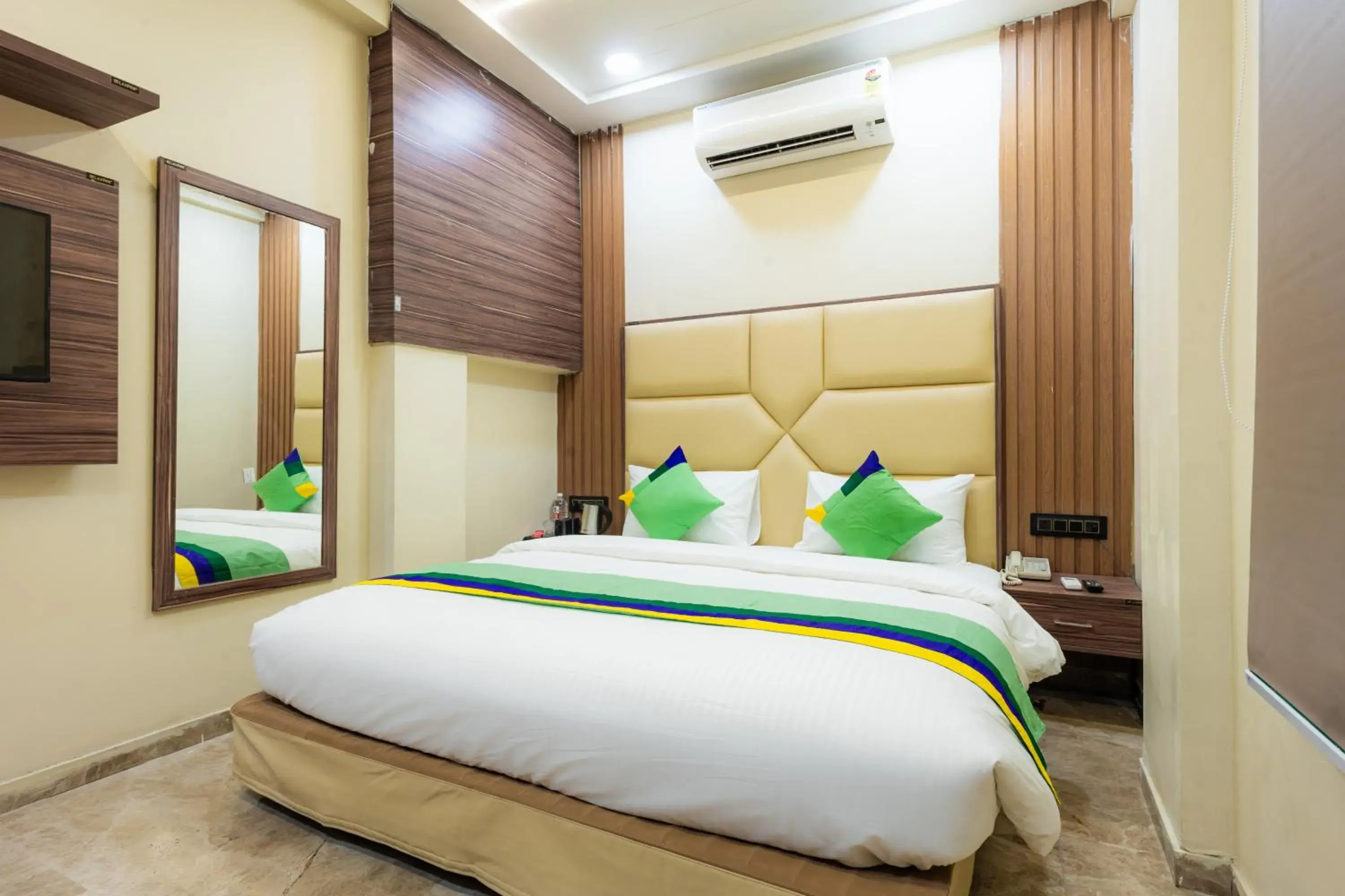 Standard Double Room - single occupancy in Treebo City Center Standard Double Room - single occupancy in Treebo City Center