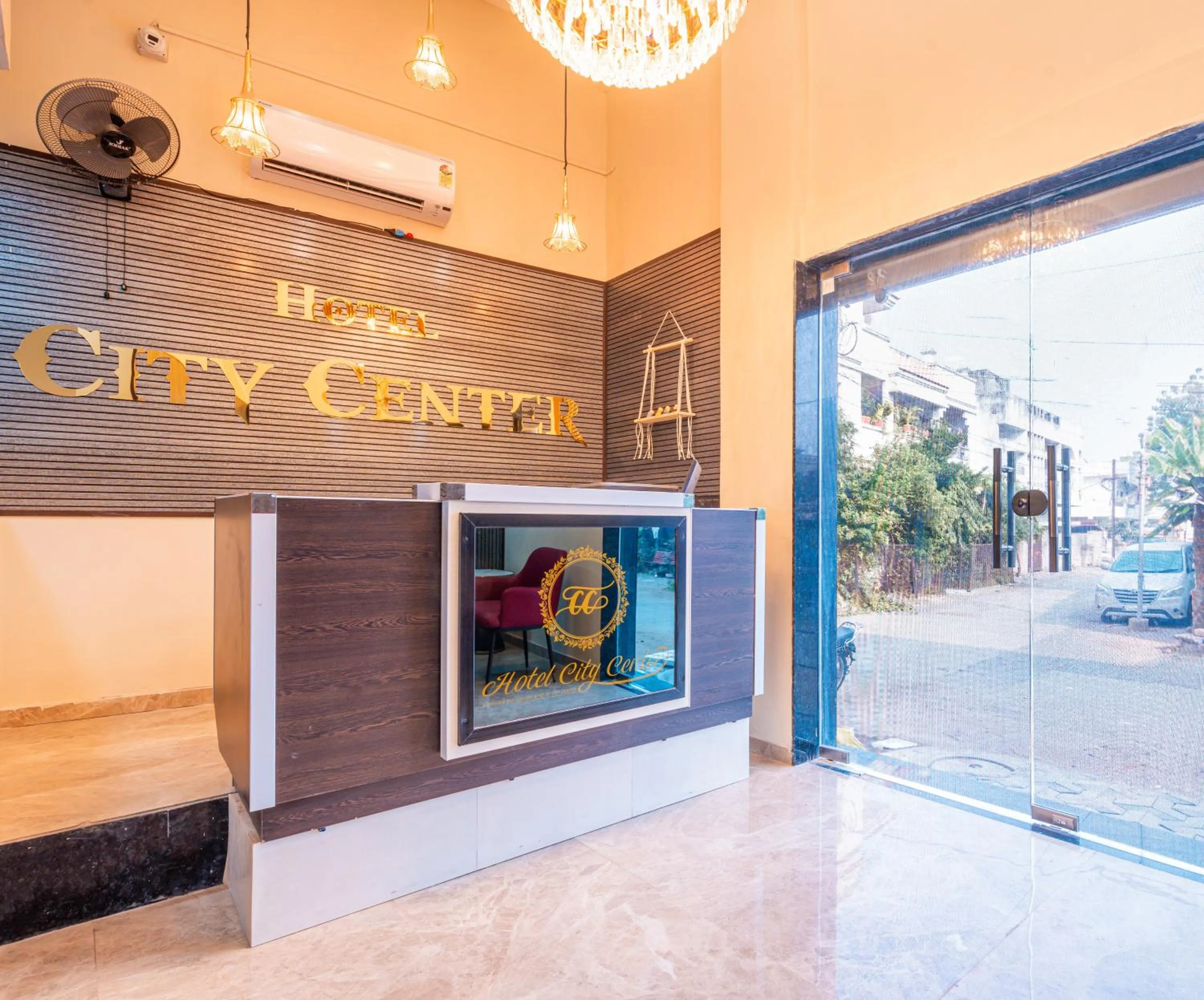 Lobby or reception in Treebo City Center