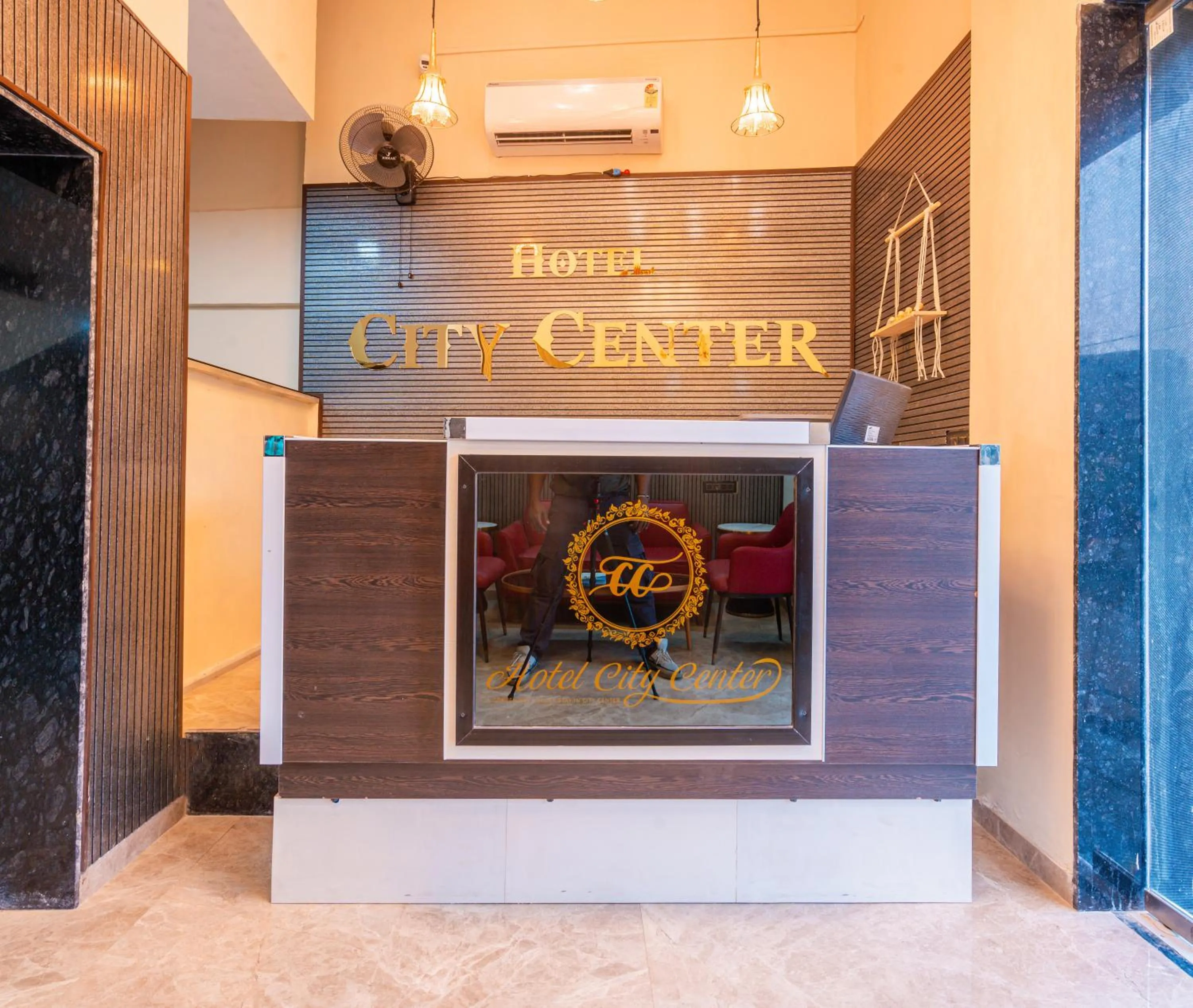 Lobby or reception in Treebo City Center