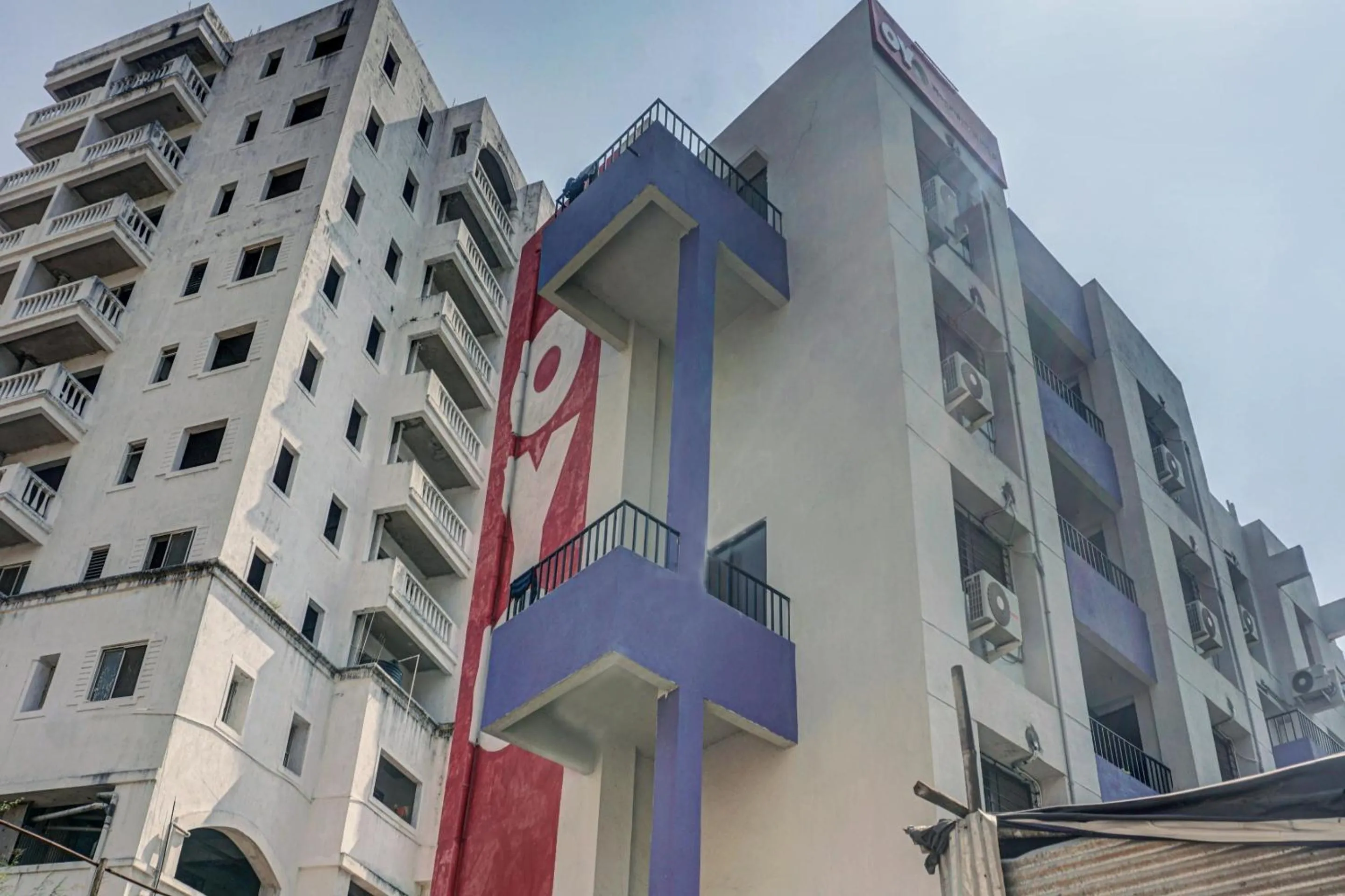 Facade/entrance in Hotel O Green Leaves