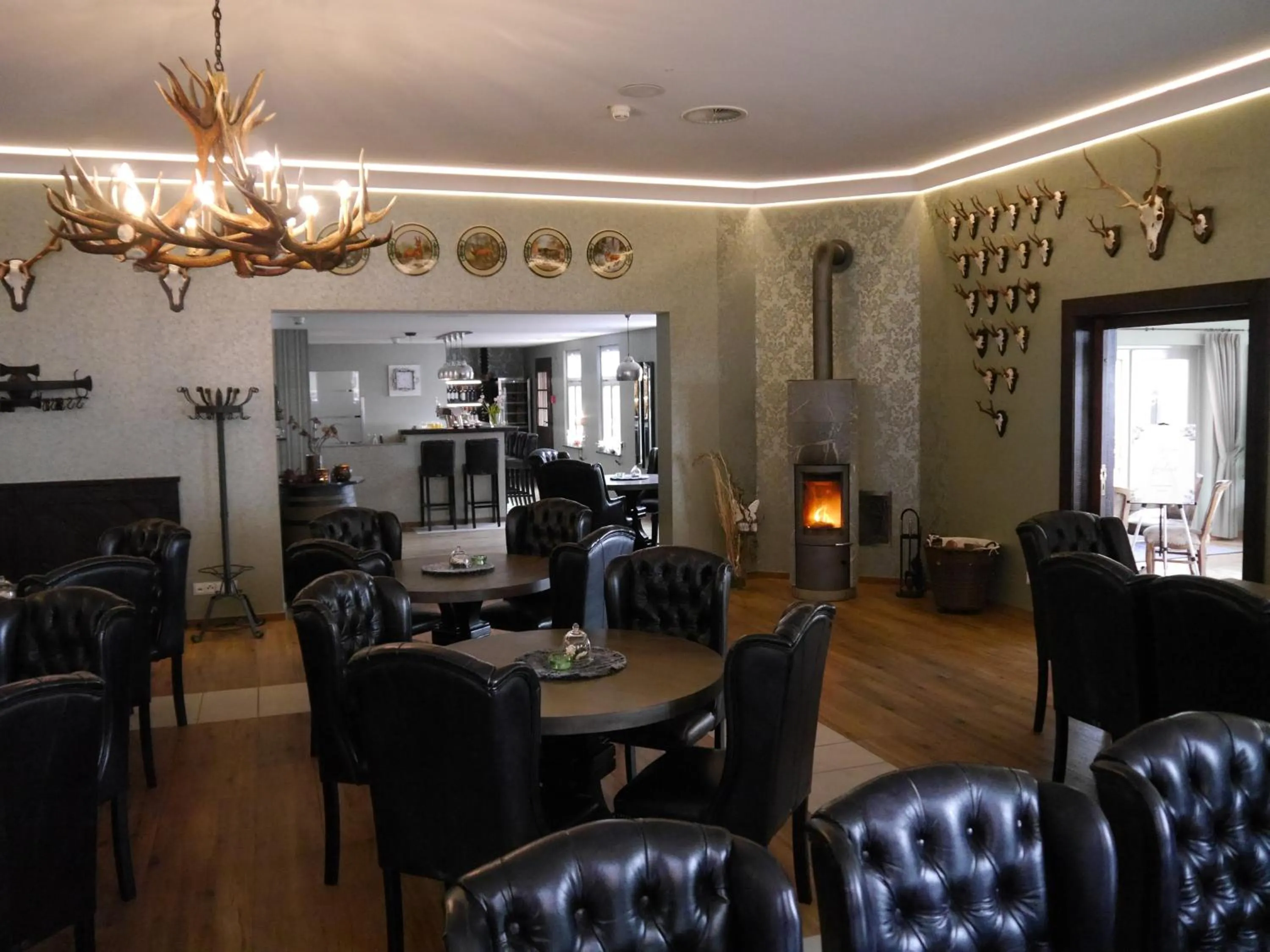 Restaurant/places to eat in Akzent Berghotel Rosstrappe