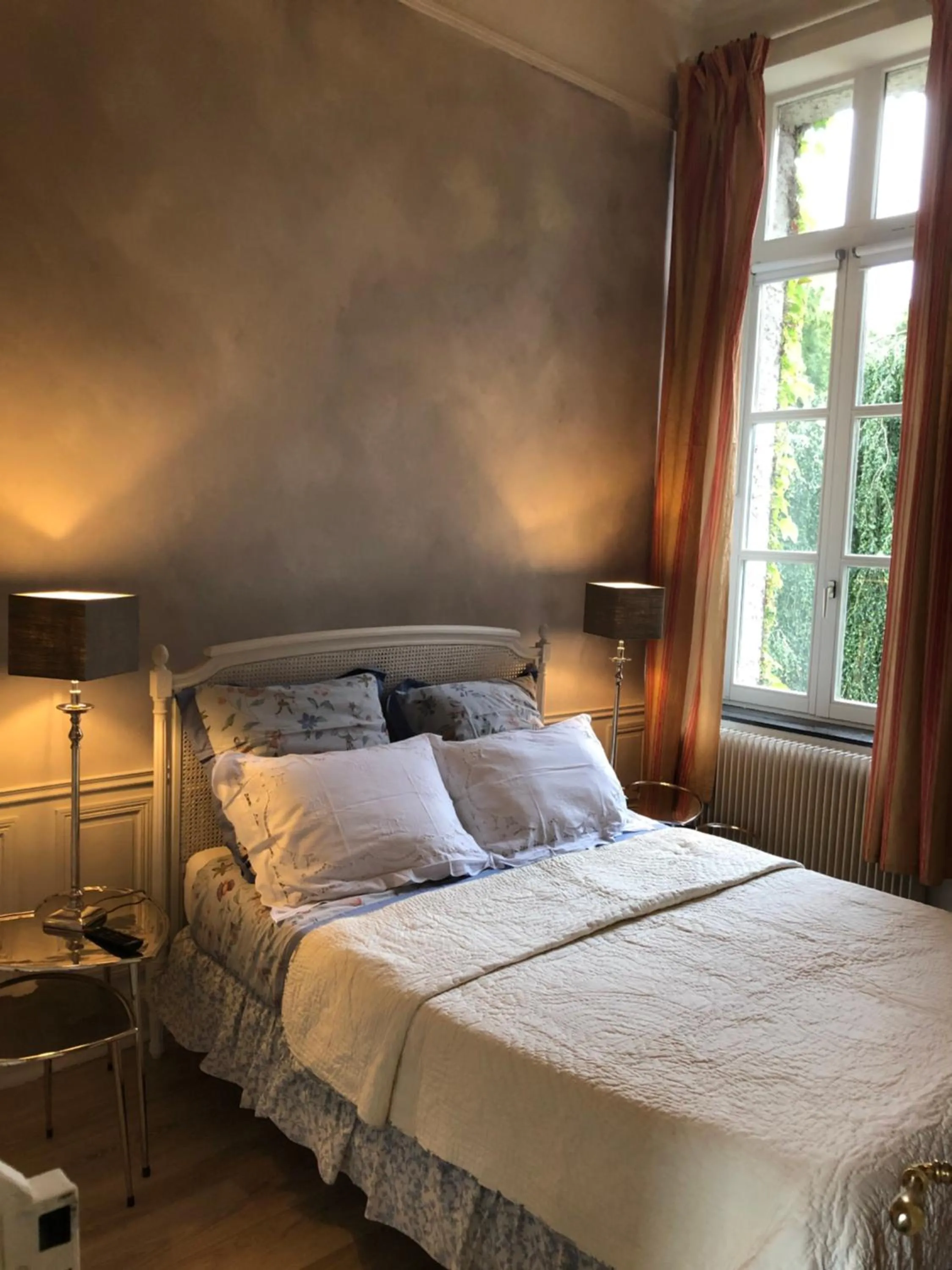 Bed in Château d'en haut