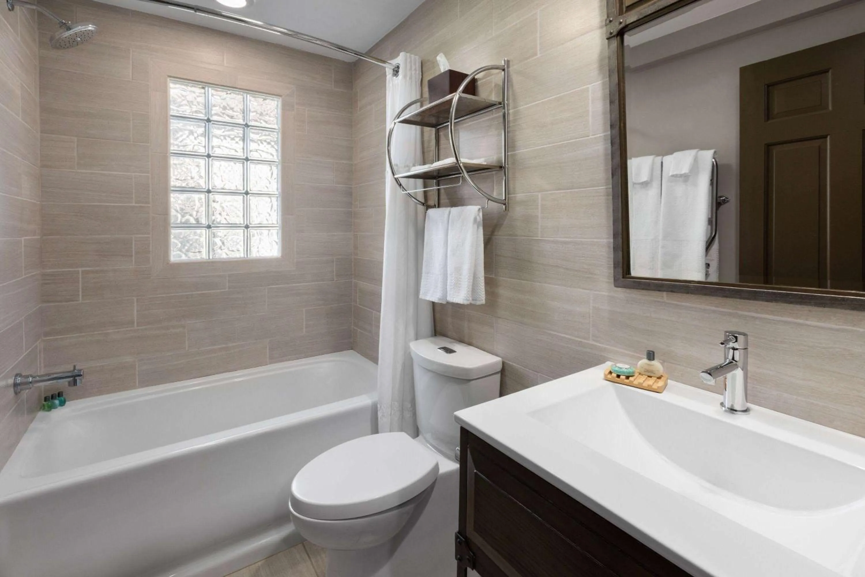 Bathroom in Corduroy Inn and Lodge, Trademark Collection by Wyndham