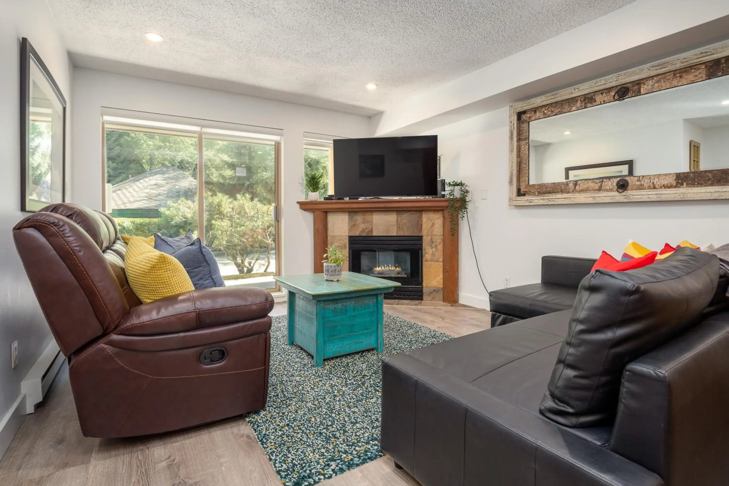 2BR plus Loft in Valhalla, Village Location, Covered Patio, King Bed, Hot Tub 2BR plus Loft in Valhalla, Village Location, Covered Patio, King Bed, Hot Tub