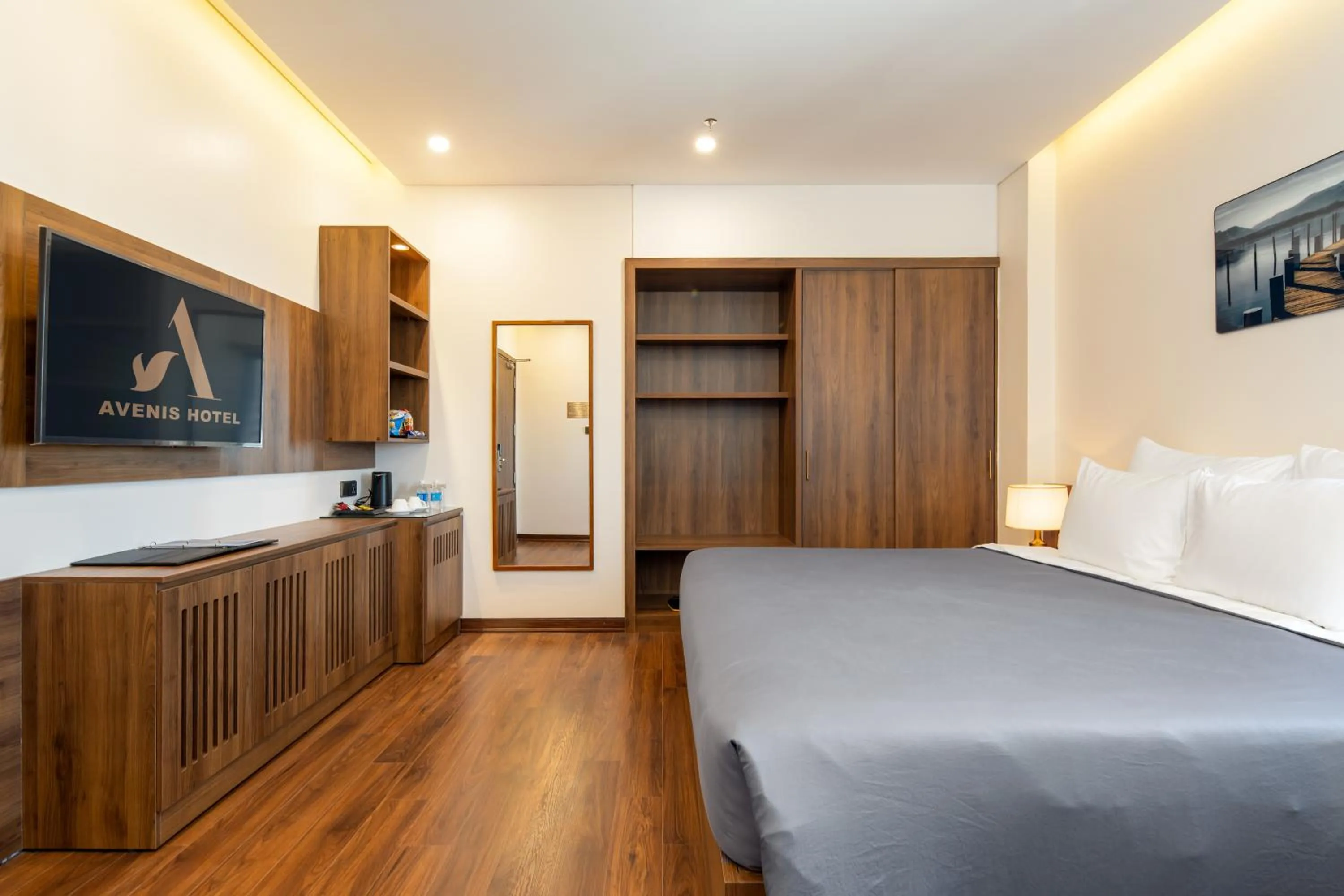 Photo of the whole room, Bed in Avenis Hotel