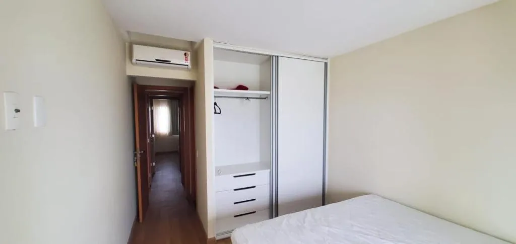 wardrobe, Bed in Flat no Condomínio Monte Castelo em Gravatá