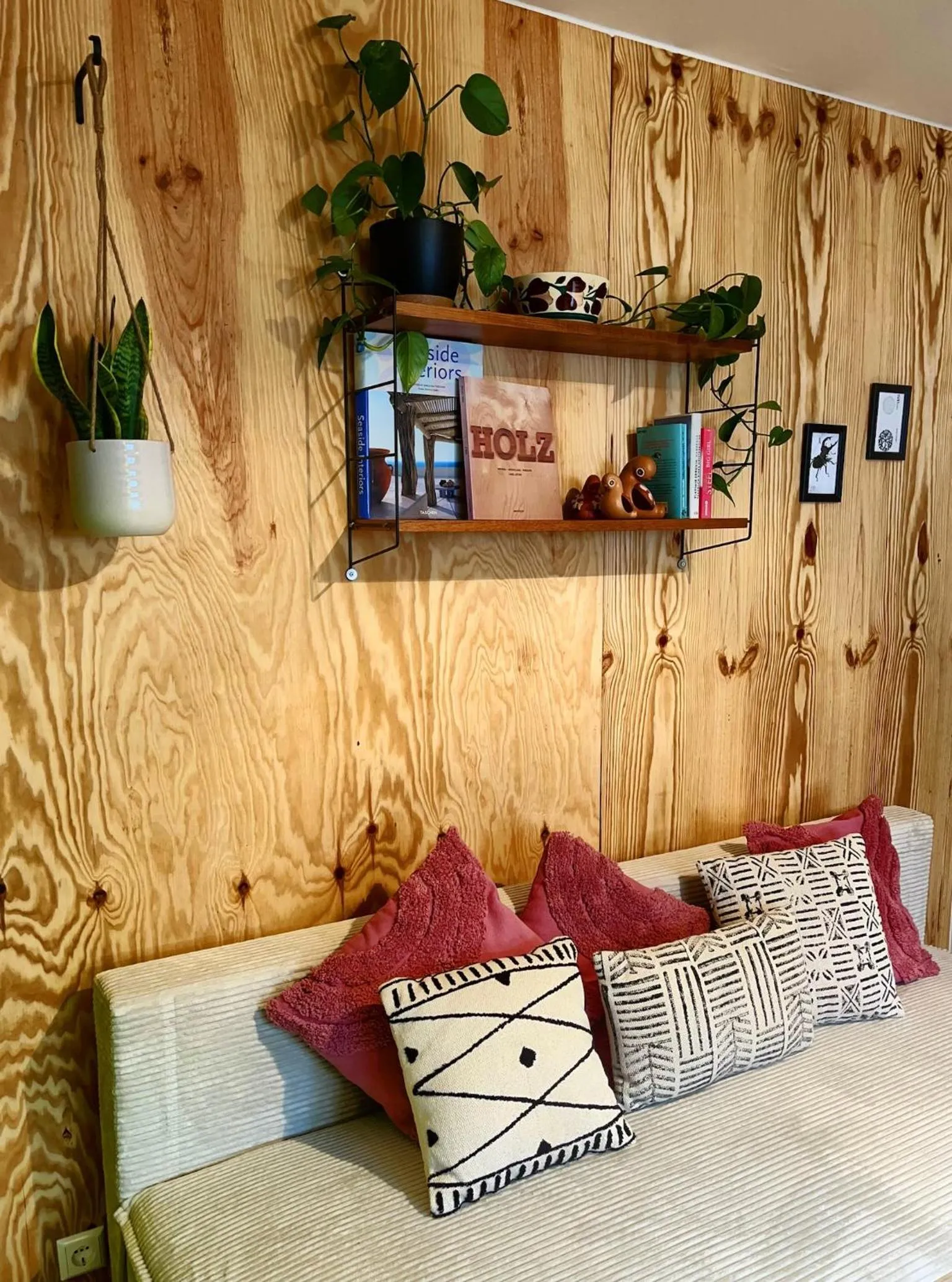 Seating area, Bed in Hacienda Rooms