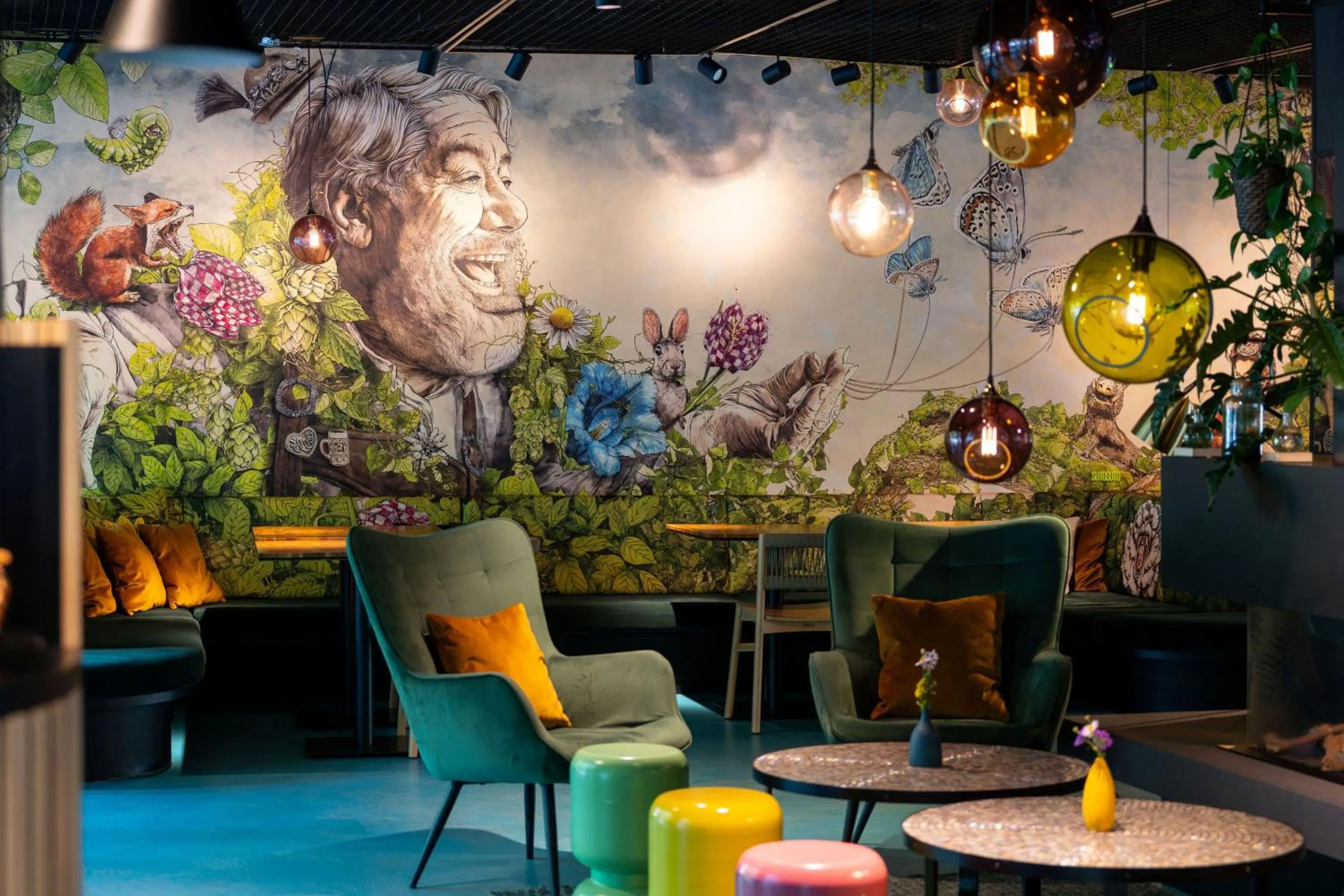 Decorative detail in Cocoon Sendlinger Tor