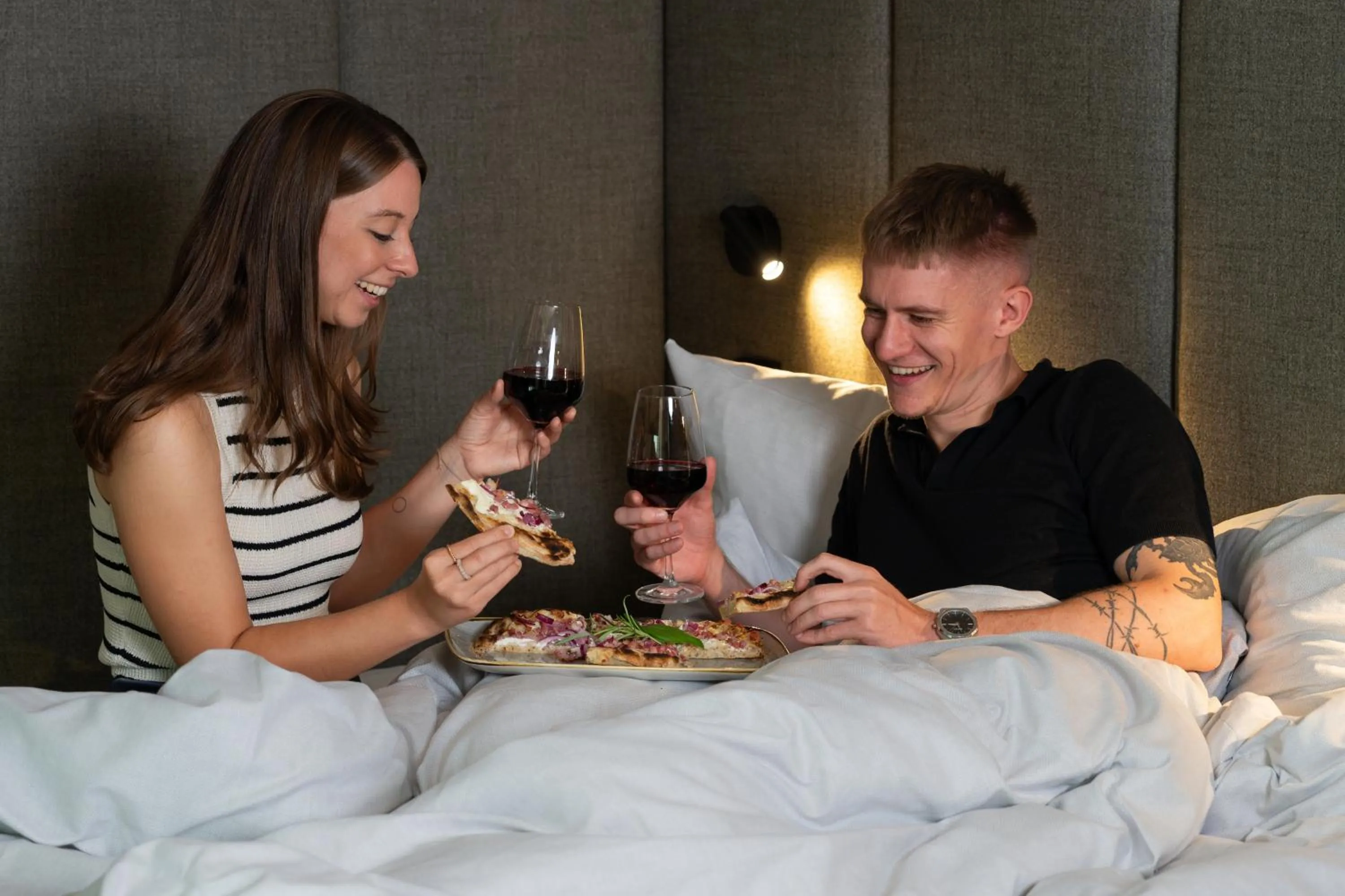 Food, Bed in Cocoon Sendlinger Tor